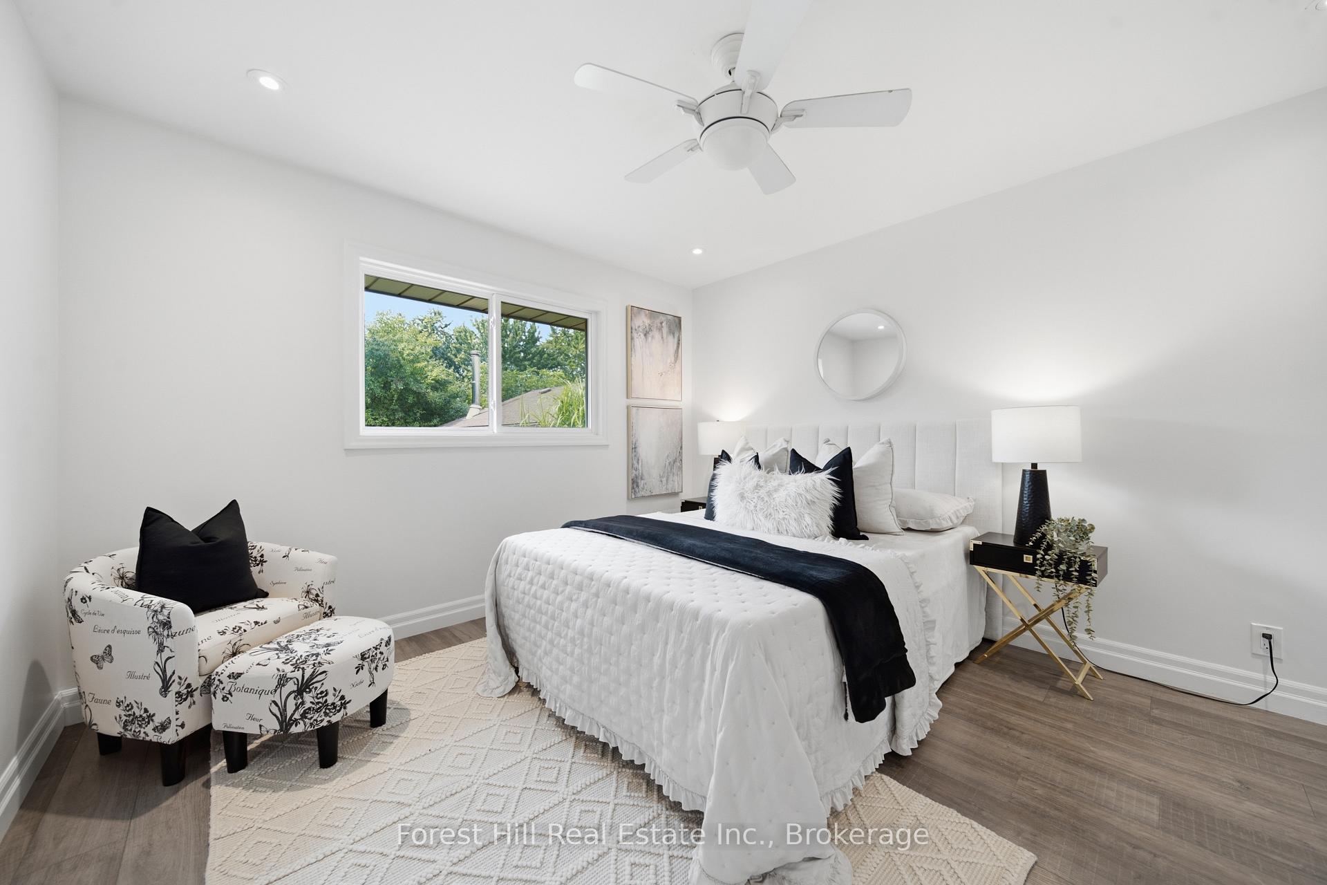 Photo 17 of 31 Gay Crescent, Kitchener, Stanley Park — HOMEH