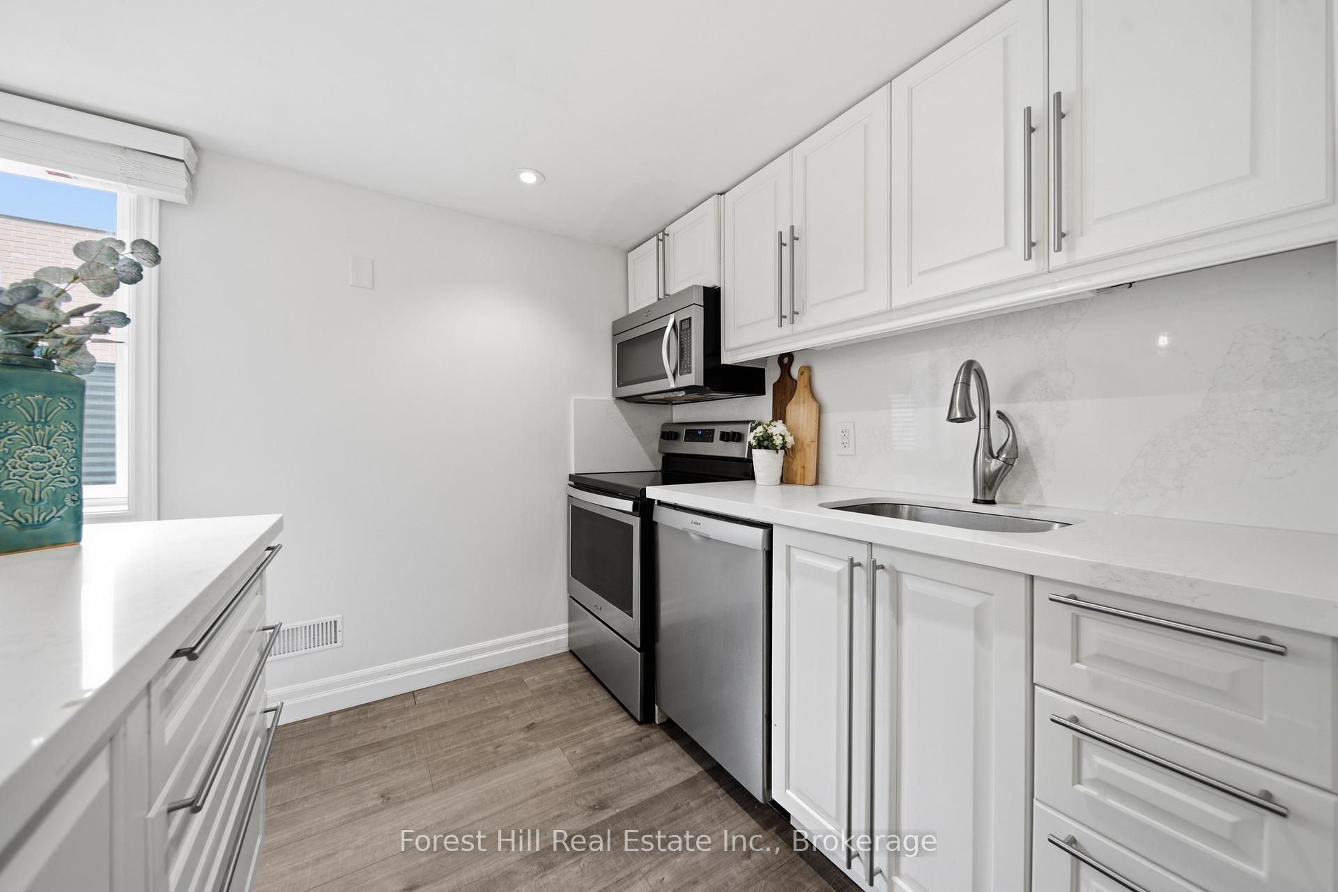 Photo 28 of 31 Gay Crescent, Kitchener, Stanley Park — HOMEH
