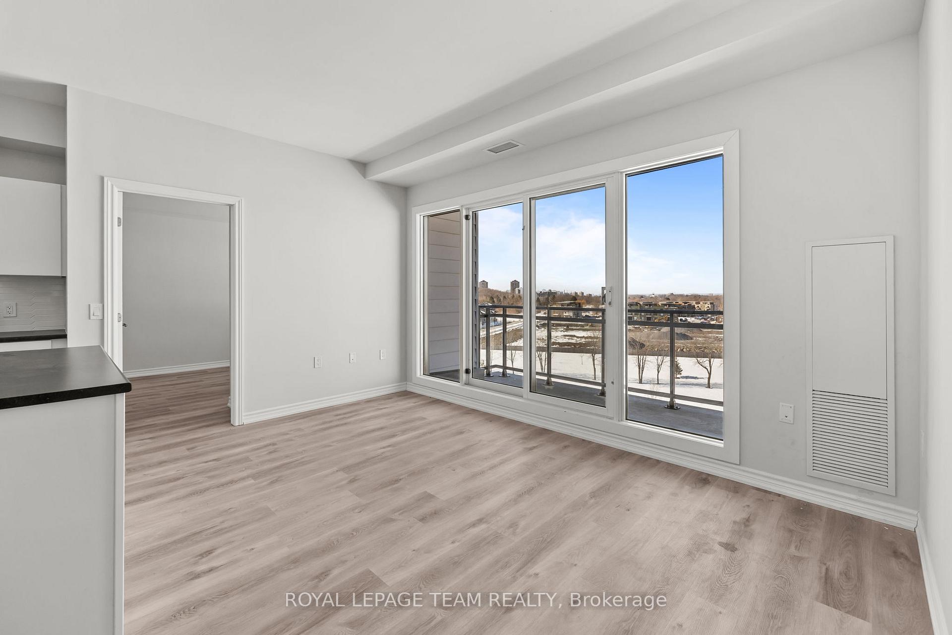 Photo 5 of Unit 601, 397 Codds Road, Ottawa, CFB Rockcliffe and Area — HOMEH