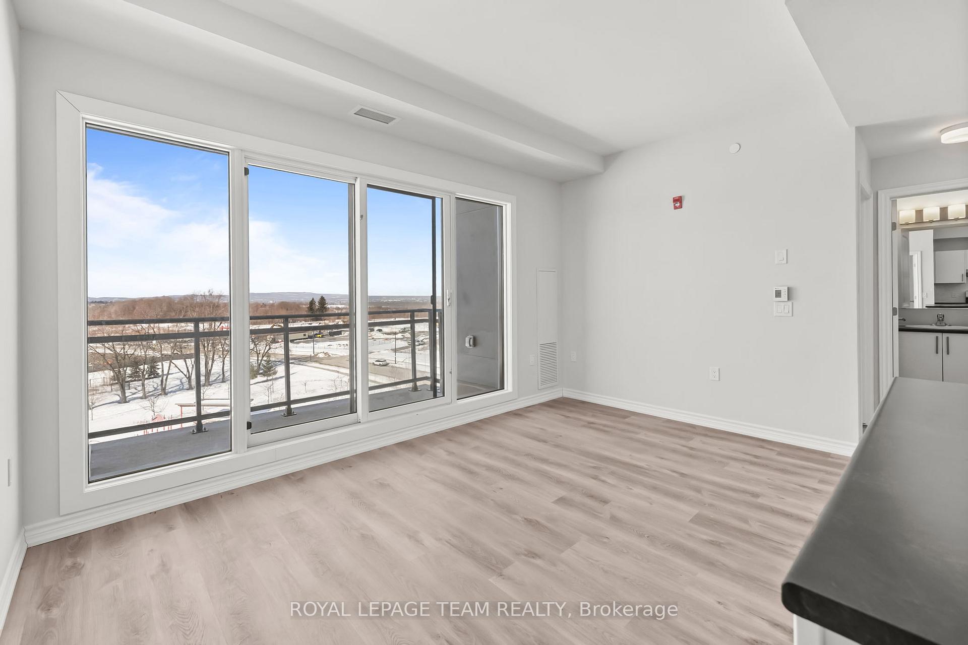 Photo 6 of Unit 601, 397 Codds Road, Ottawa, CFB Rockcliffe and Area — HOMEH