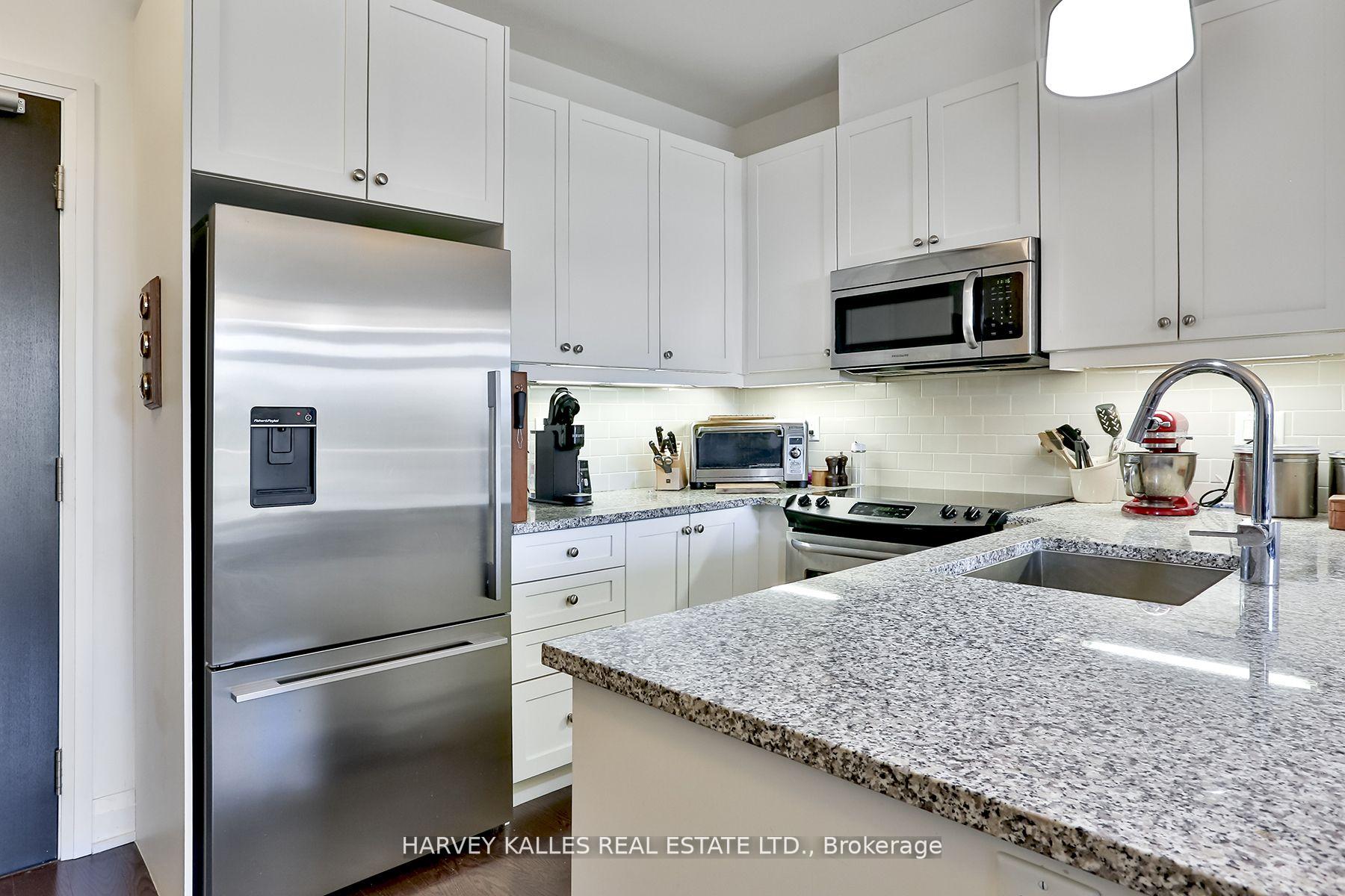 Photo 4 of Unit 502A, 15277 Yonge Street, Aurora, Aurora Village — HOMEH