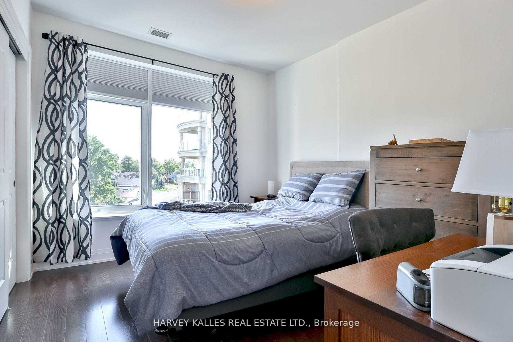 Photo 12 of Unit 502A, 15277 Yonge Street, Aurora, Aurora Village — HOMEH