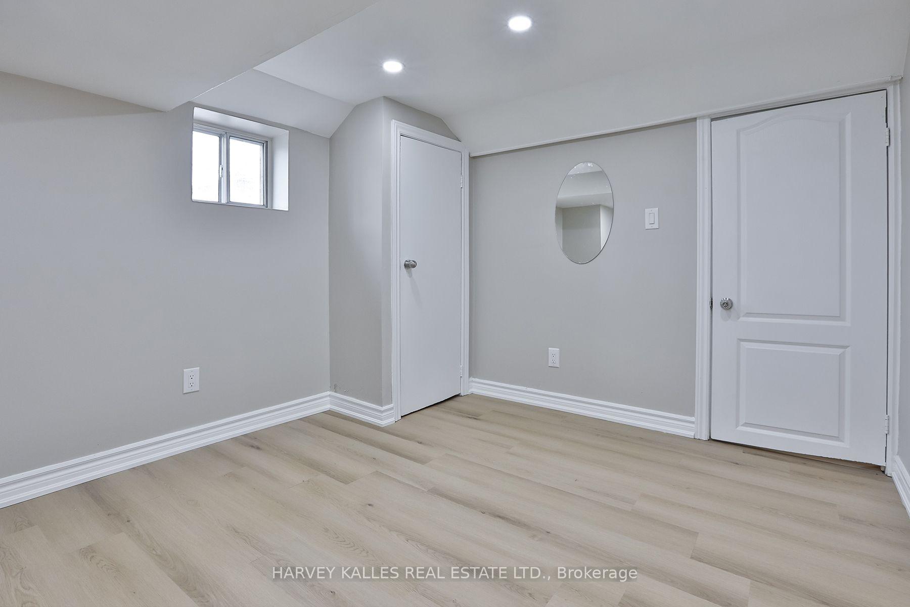 Photo 19 of 1239 Jane Street, North York, Mount Dennis — HOMEH