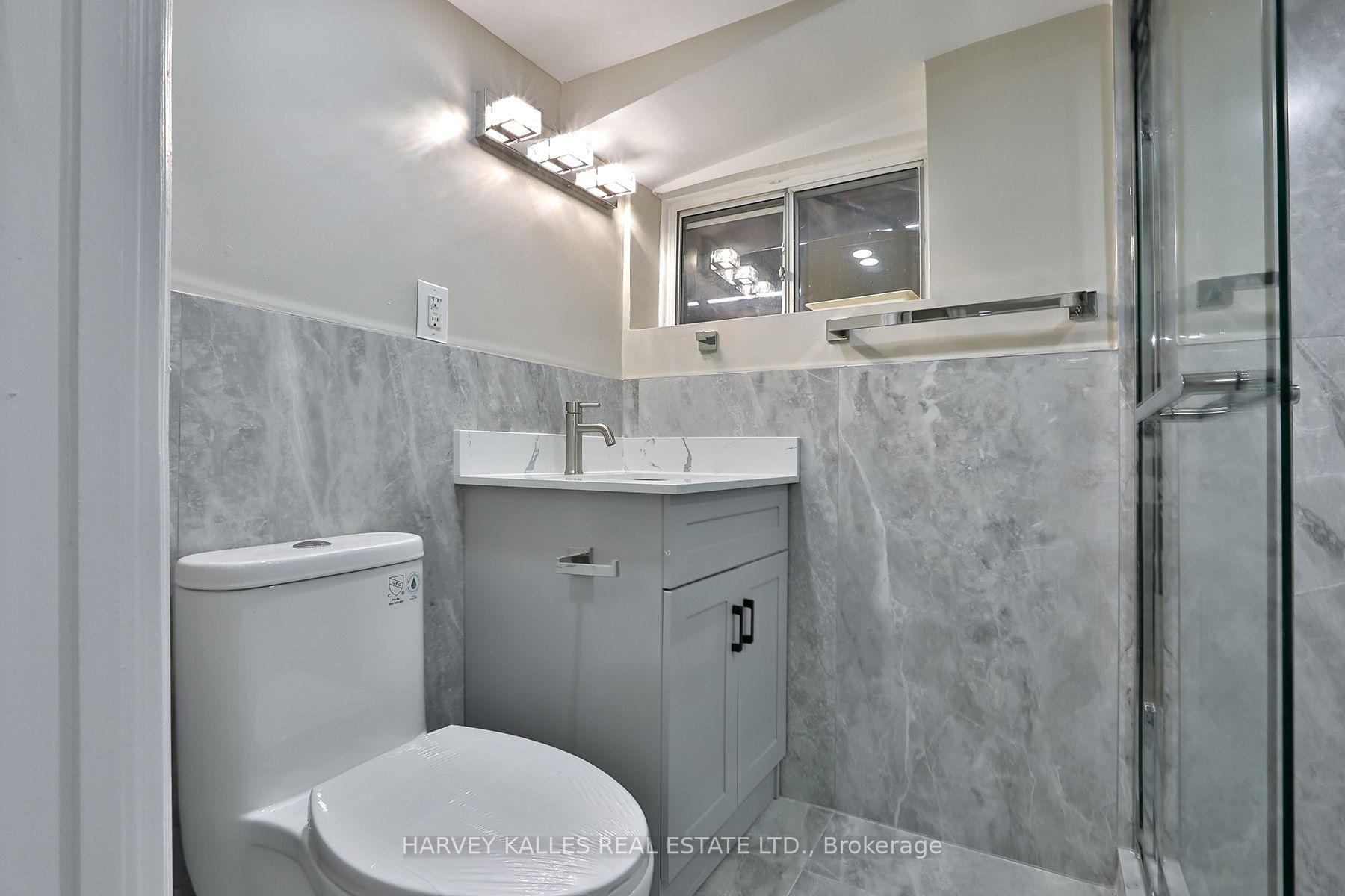 Photo 24 of 1239 Jane Street, North York, Mount Dennis — HOMEH