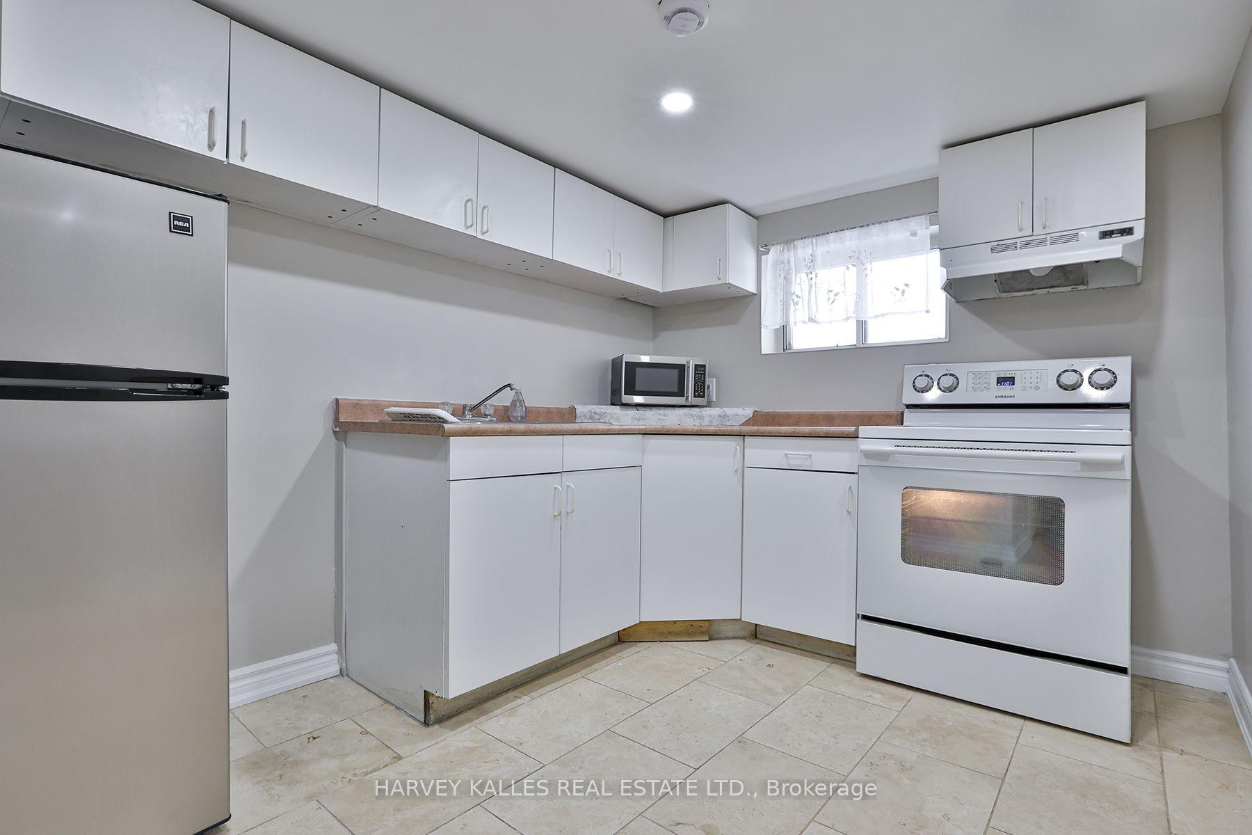 Photo 25 of 1239 Jane Street, North York, Mount Dennis — HOMEH