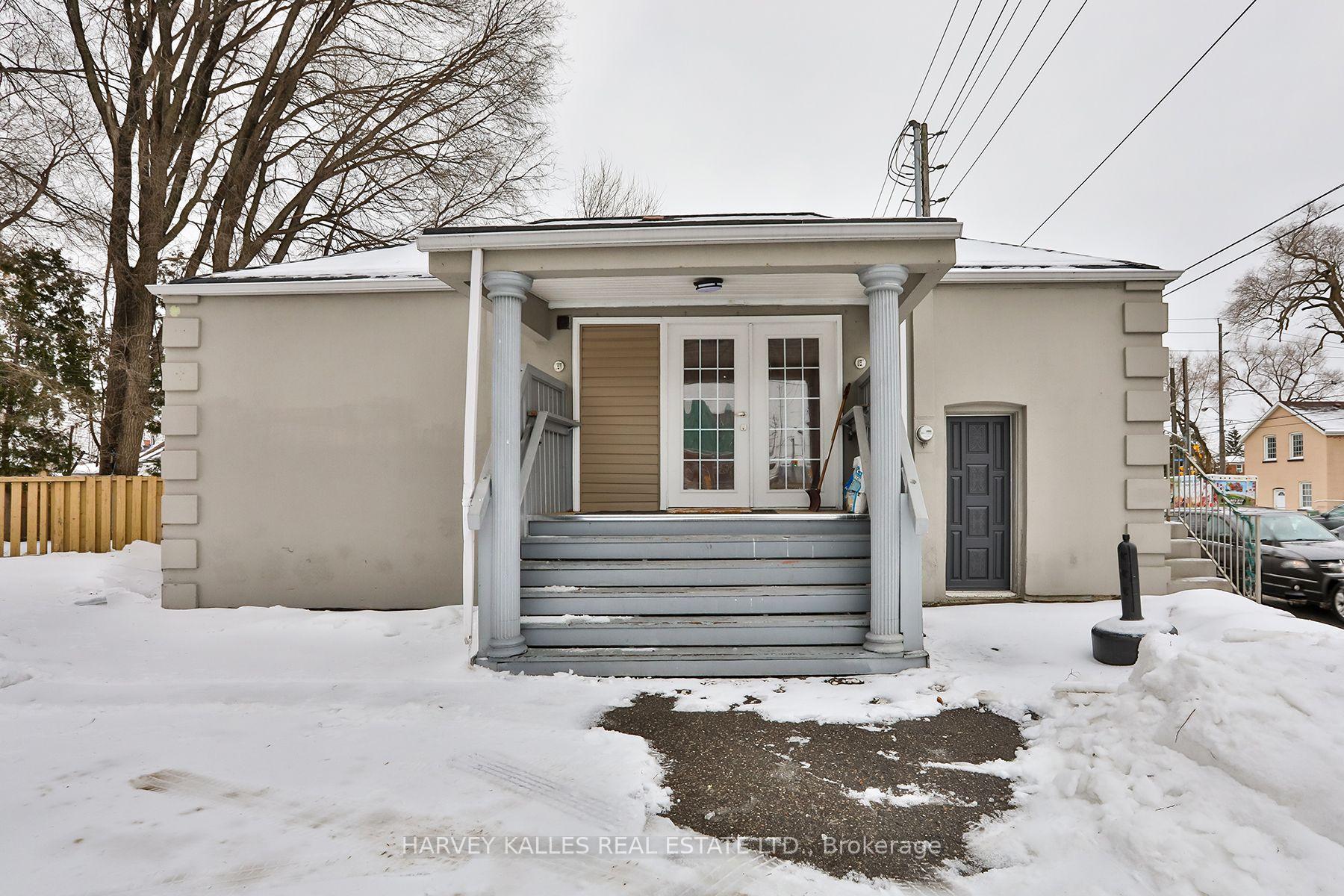 Photo 31 of 1239 Jane Street, North York, Mount Dennis — HOMEH