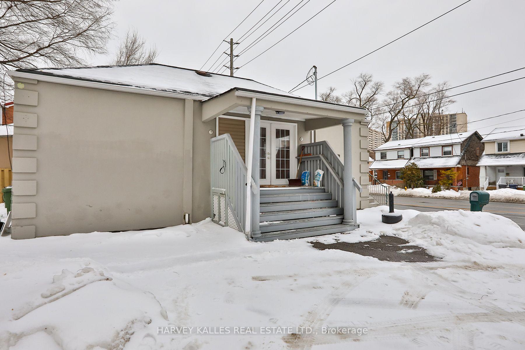 Photo 35 of 1239 Jane Street, North York, Mount Dennis — HOMEH