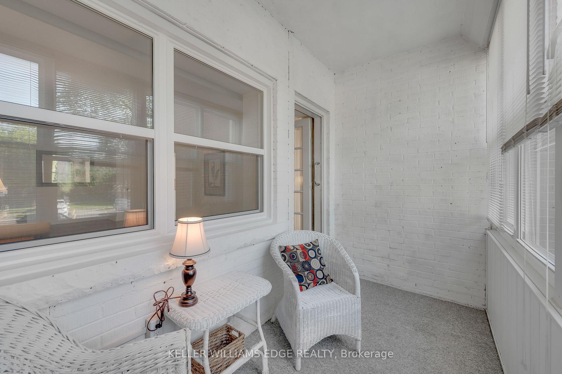 Photo 13 of Unit 9, 824 Brant Street, Burlington, Brant — HOMEH