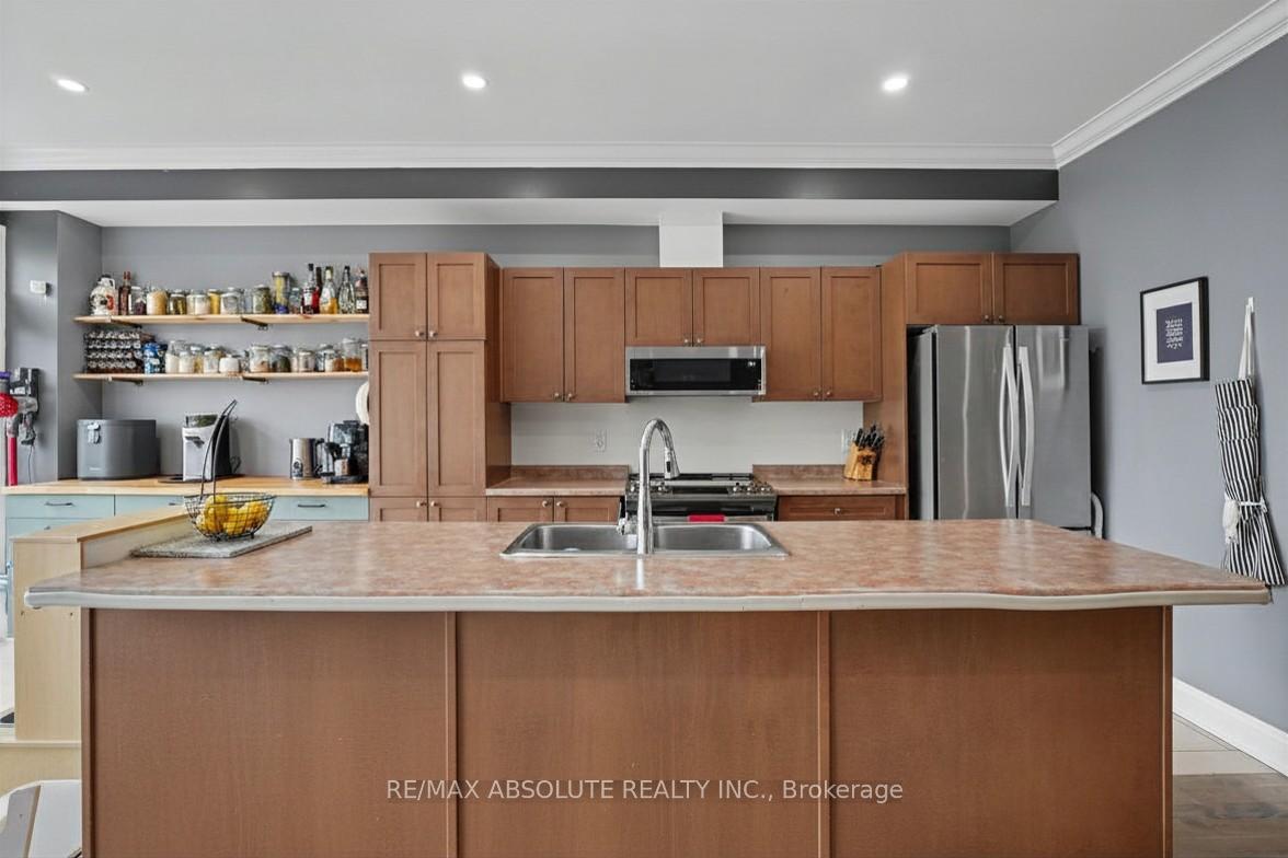Photo 12 of 185 Desmond Trudeau Drive, Arnprior, Arnprior — HOMEH