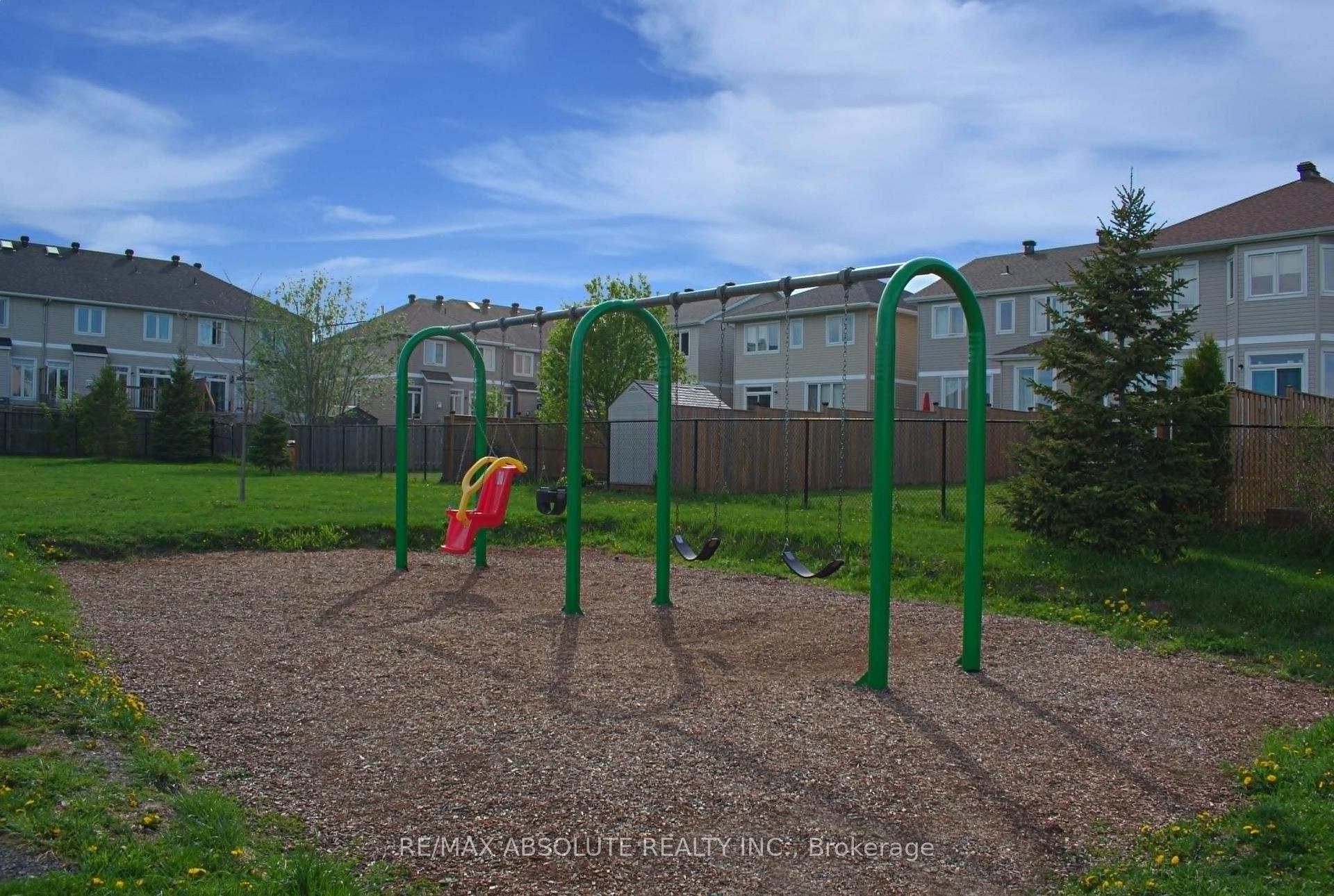 Photo 33 of 185 Desmond Trudeau Drive, Arnprior, Arnprior — HOMEH