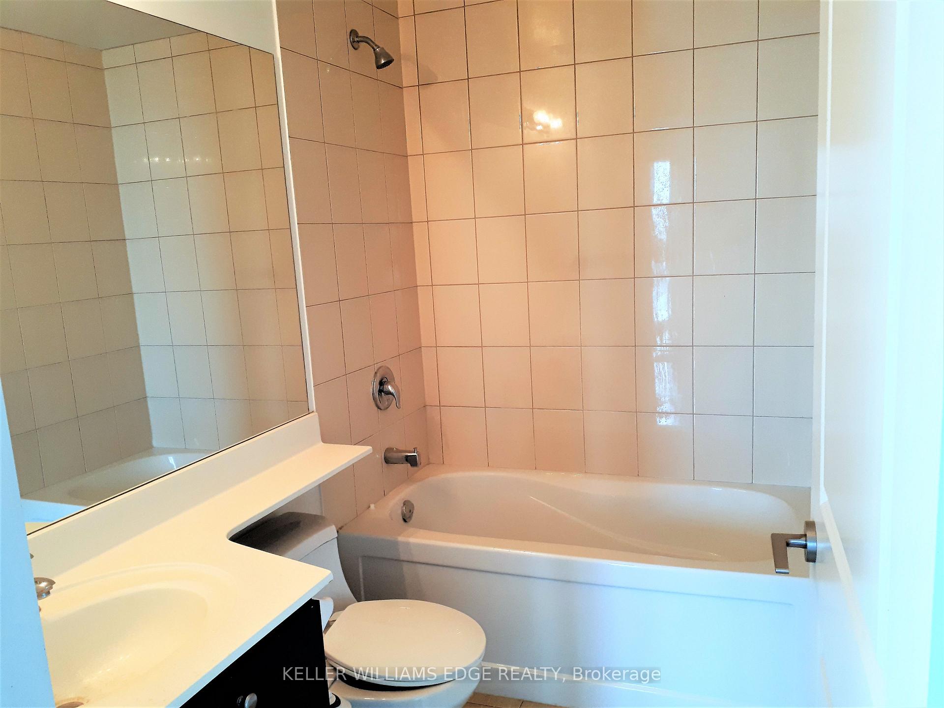 Photo 10 of Unit 3906, 50 Absolute Avenue E, Mississauga, City Centre — HOMEH