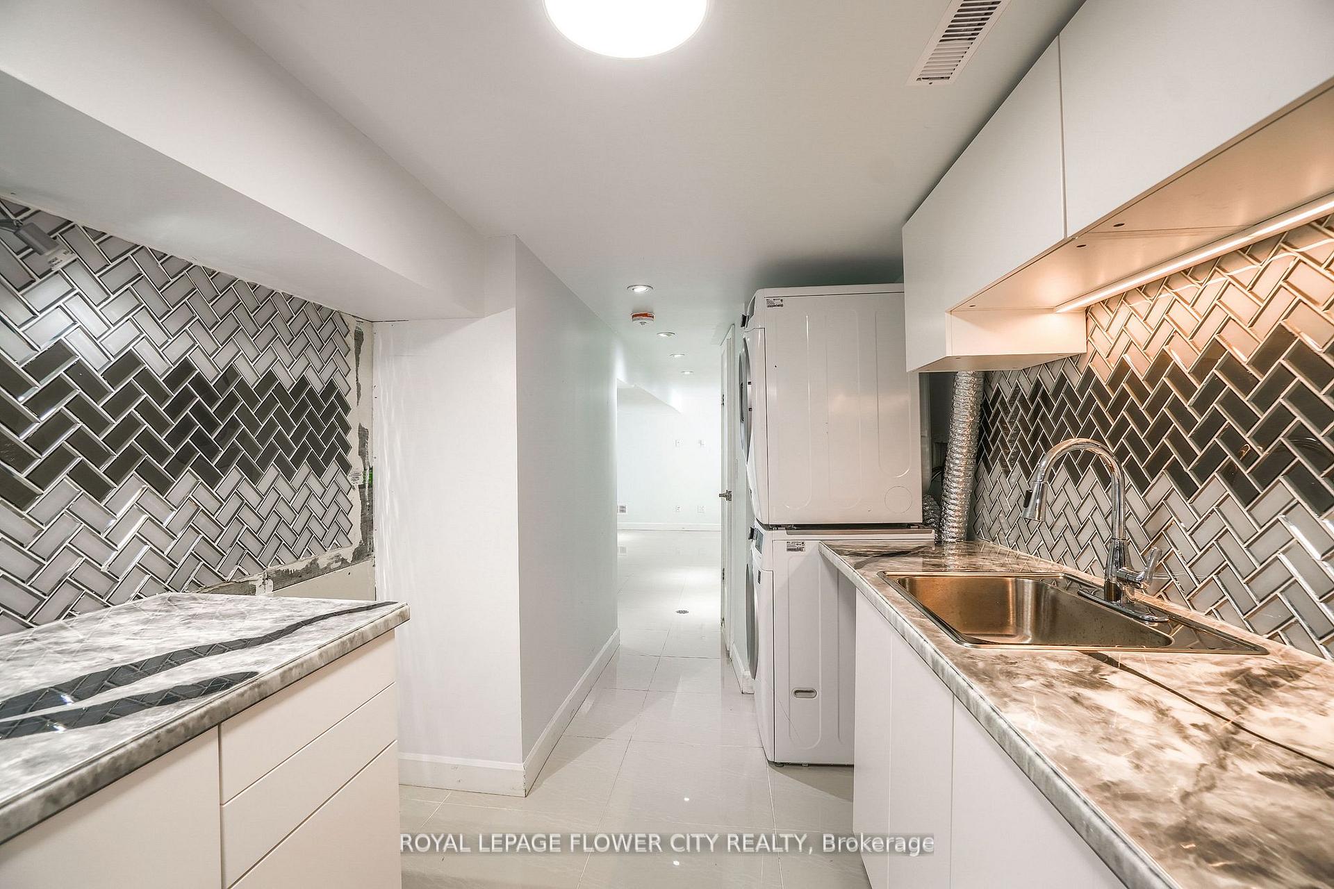 Photo 7 of Unit Basement, 12 Gondola Crescent, Brampton, Northgate — HOMEH