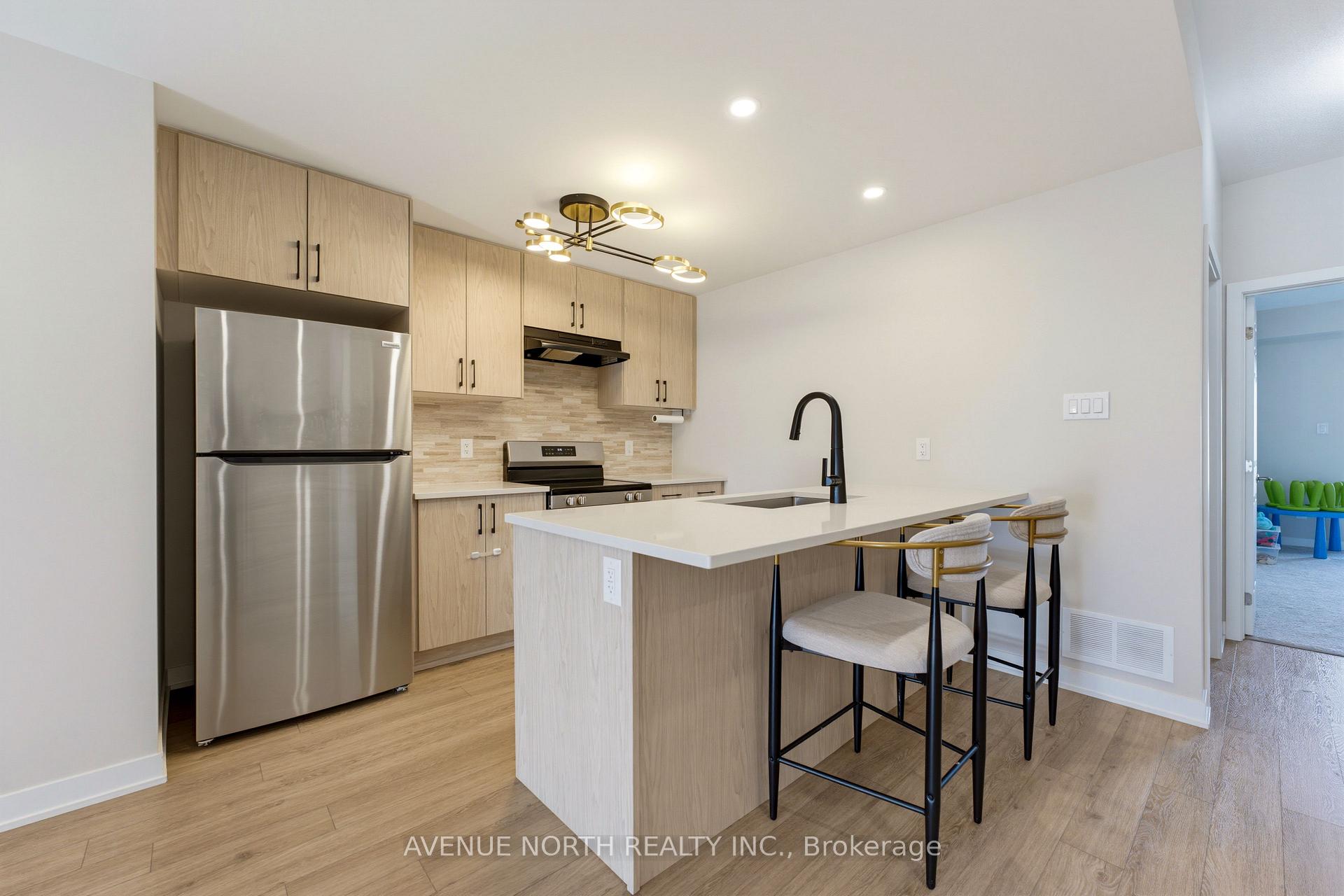 Photo 11 of 606 Parnian Private, Ottawa, Barrhaven - Half Moon Bay — HOMEH