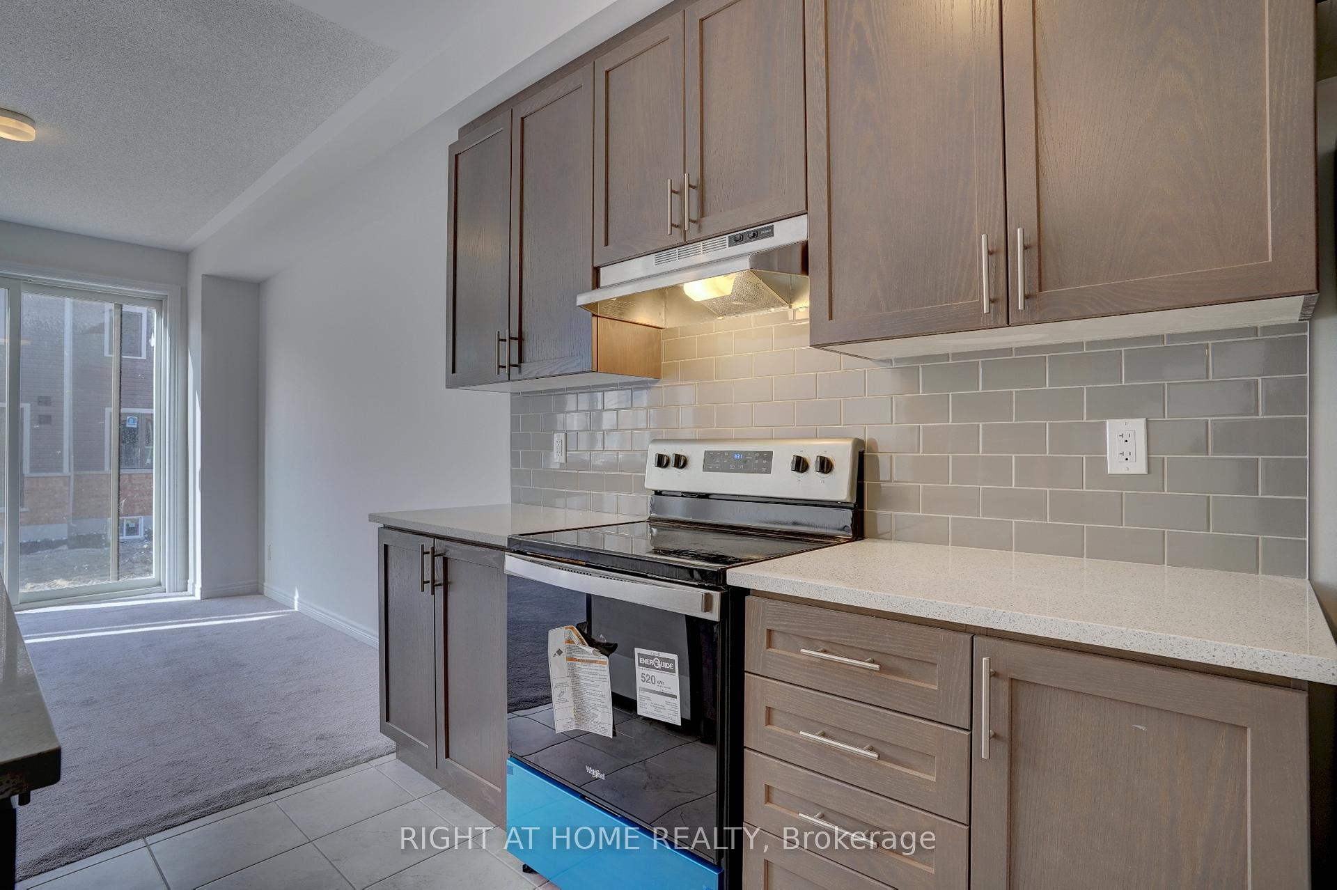 Photo 6 of 2038 Cameron Lott Crescent, Oshawa, Kedron — HOMEH