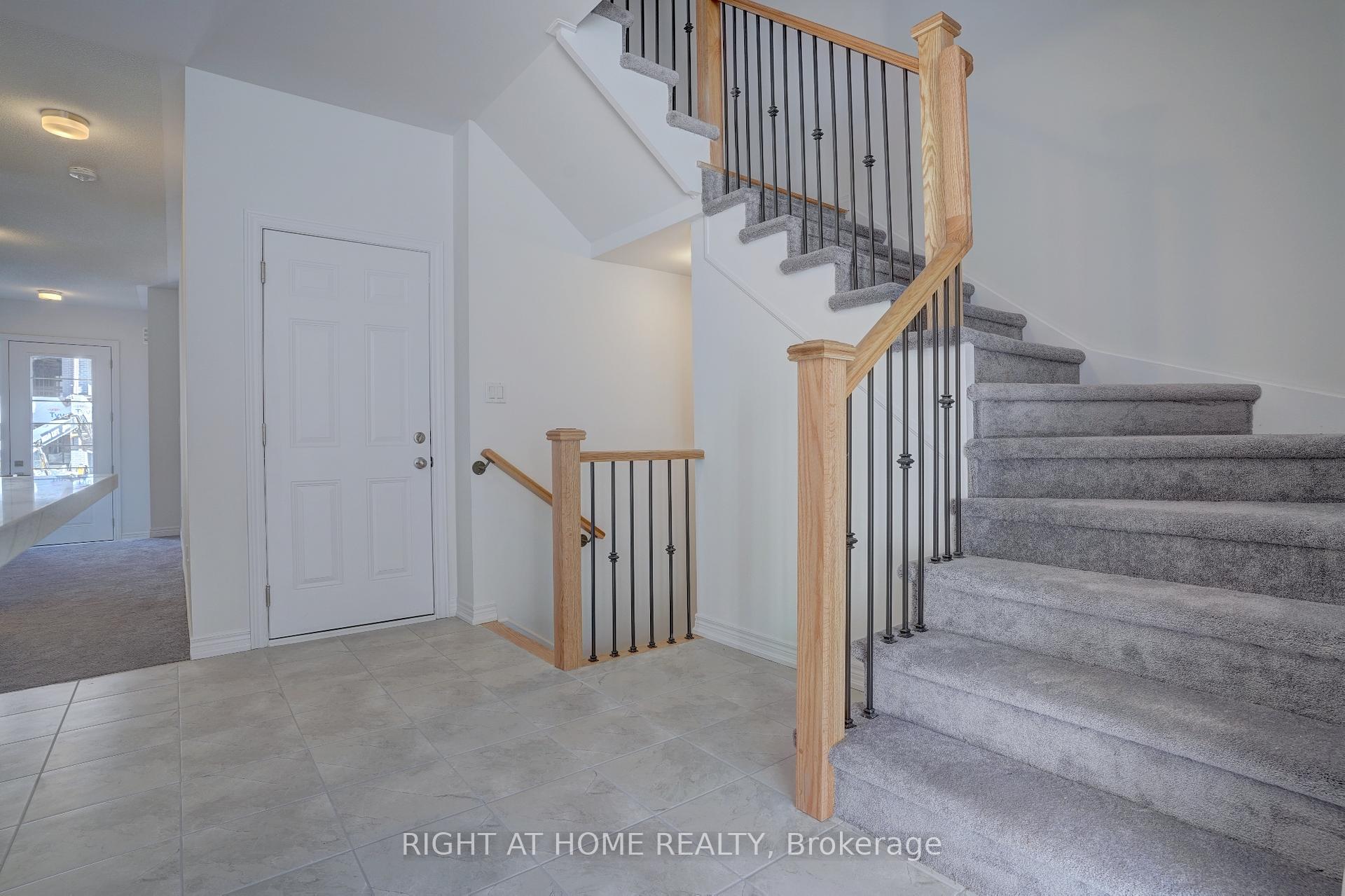 Photo 12 of 2038 Cameron Lott Crescent, Oshawa, Kedron — HOMEH