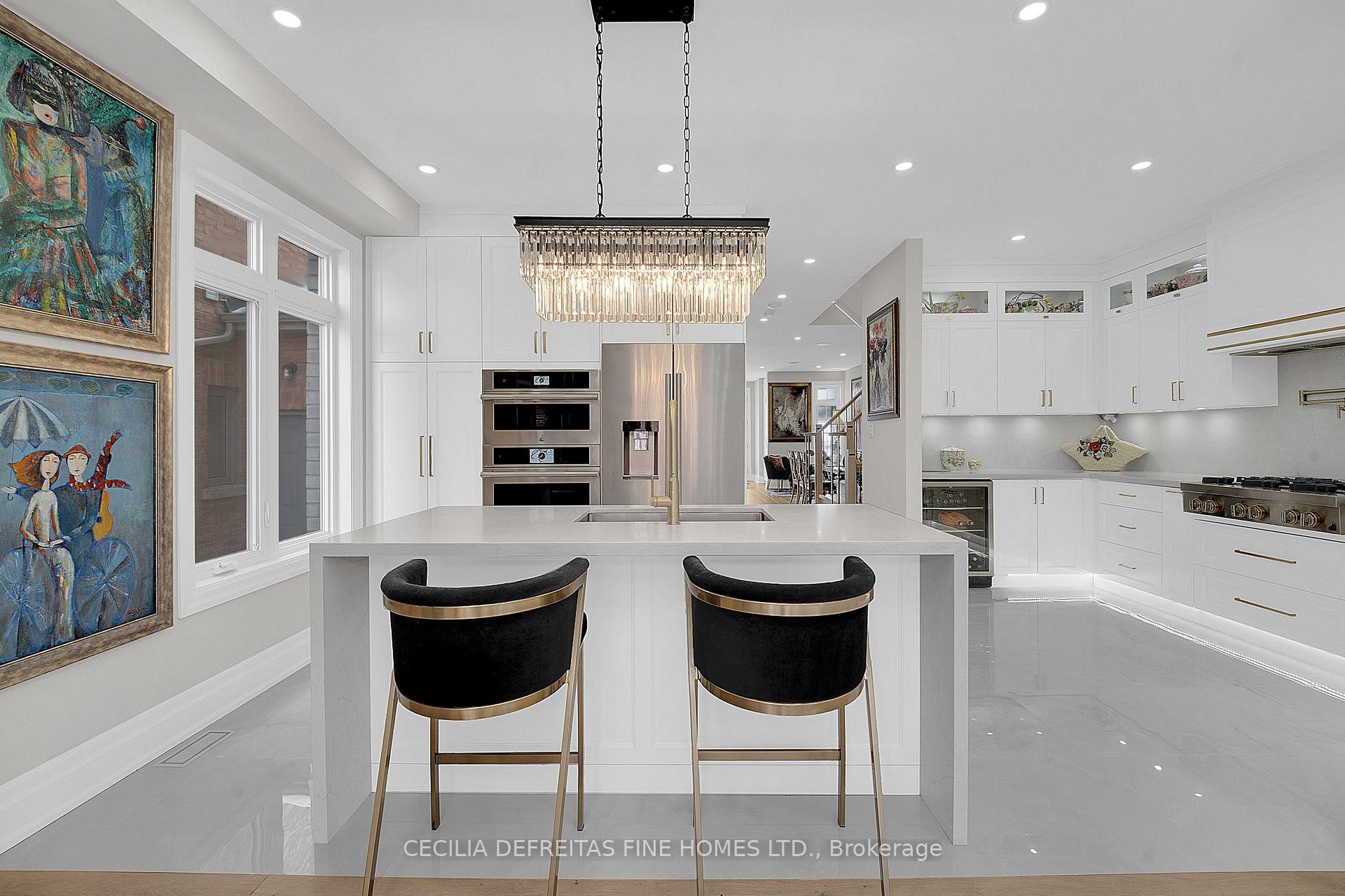 Photo 14 of 109 Alex Campbell Crescent, King, King City — HOMEH