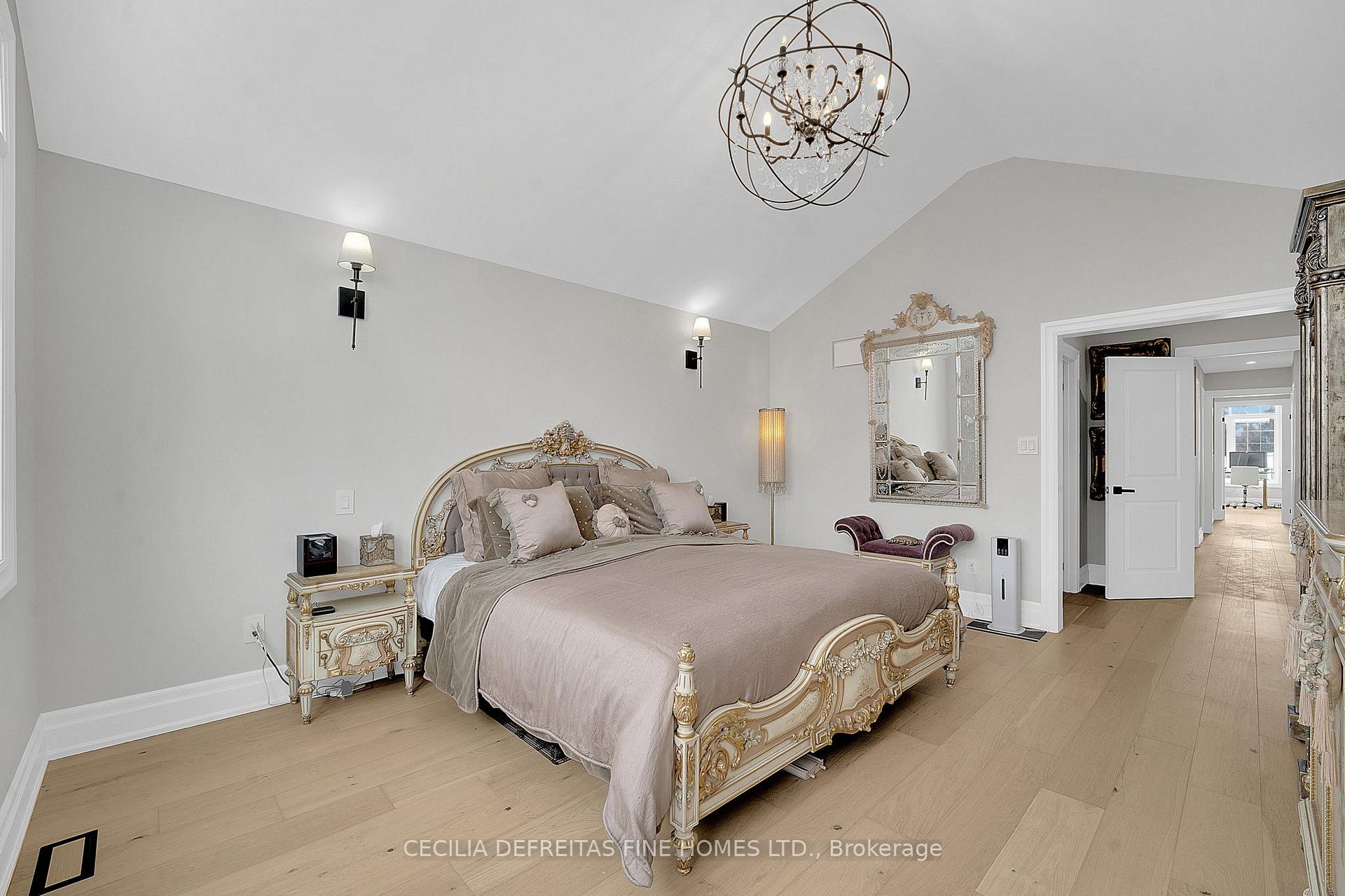 Photo 25 of 109 Alex Campbell Crescent, King, King City — HOMEH