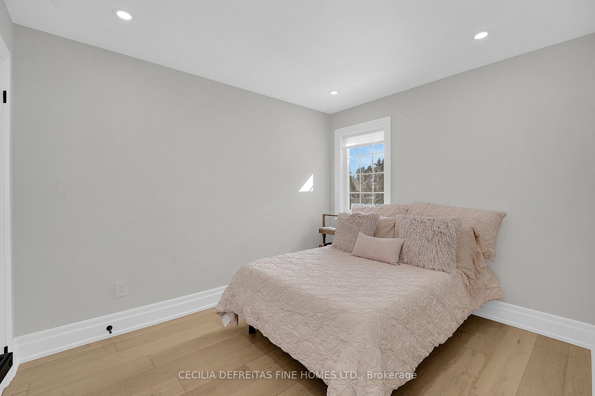 Photo 28 of 109 Alex Campbell Crescent, King, King City — HOMEH