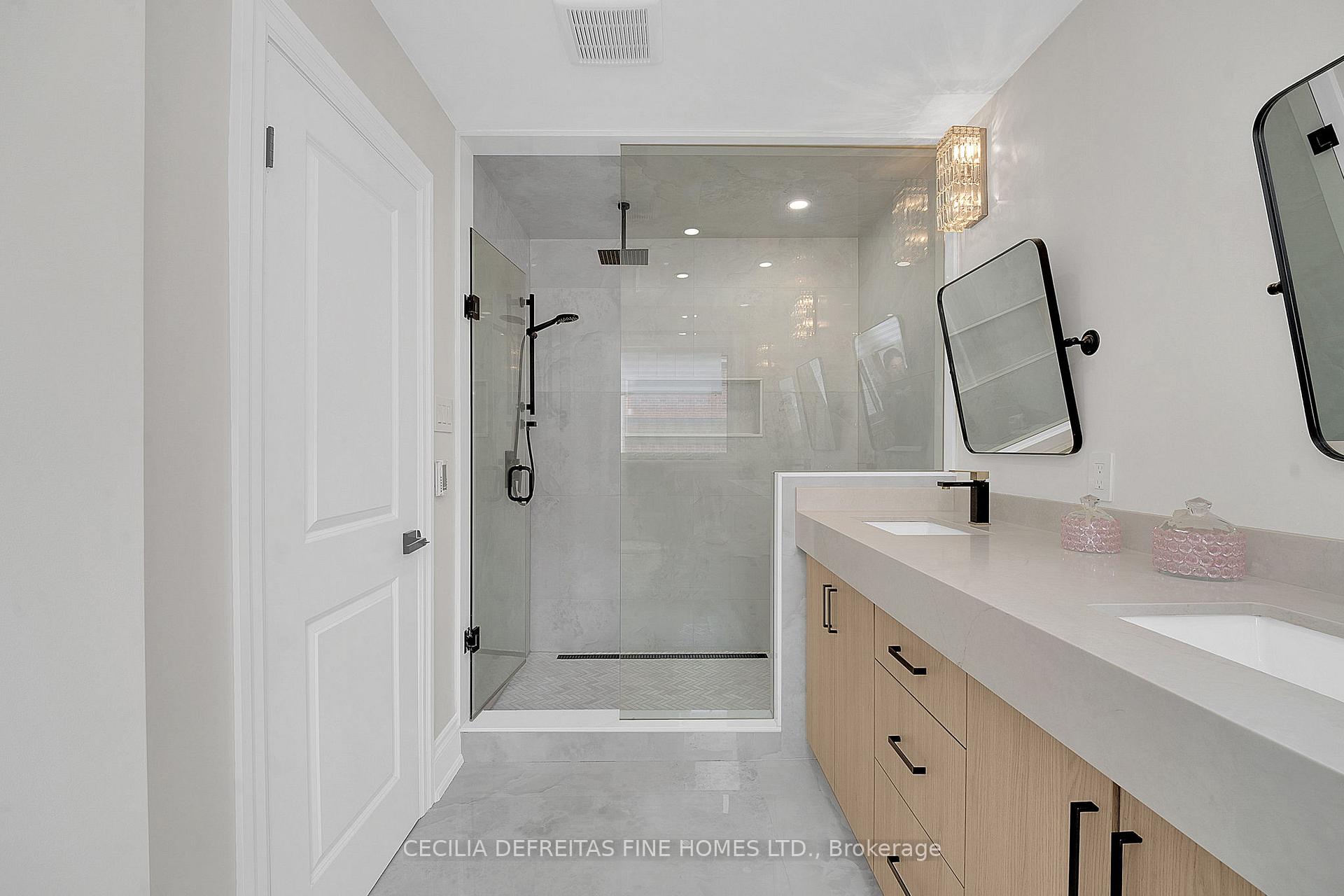 Photo 30 of 109 Alex Campbell Crescent, King, King City — HOMEH