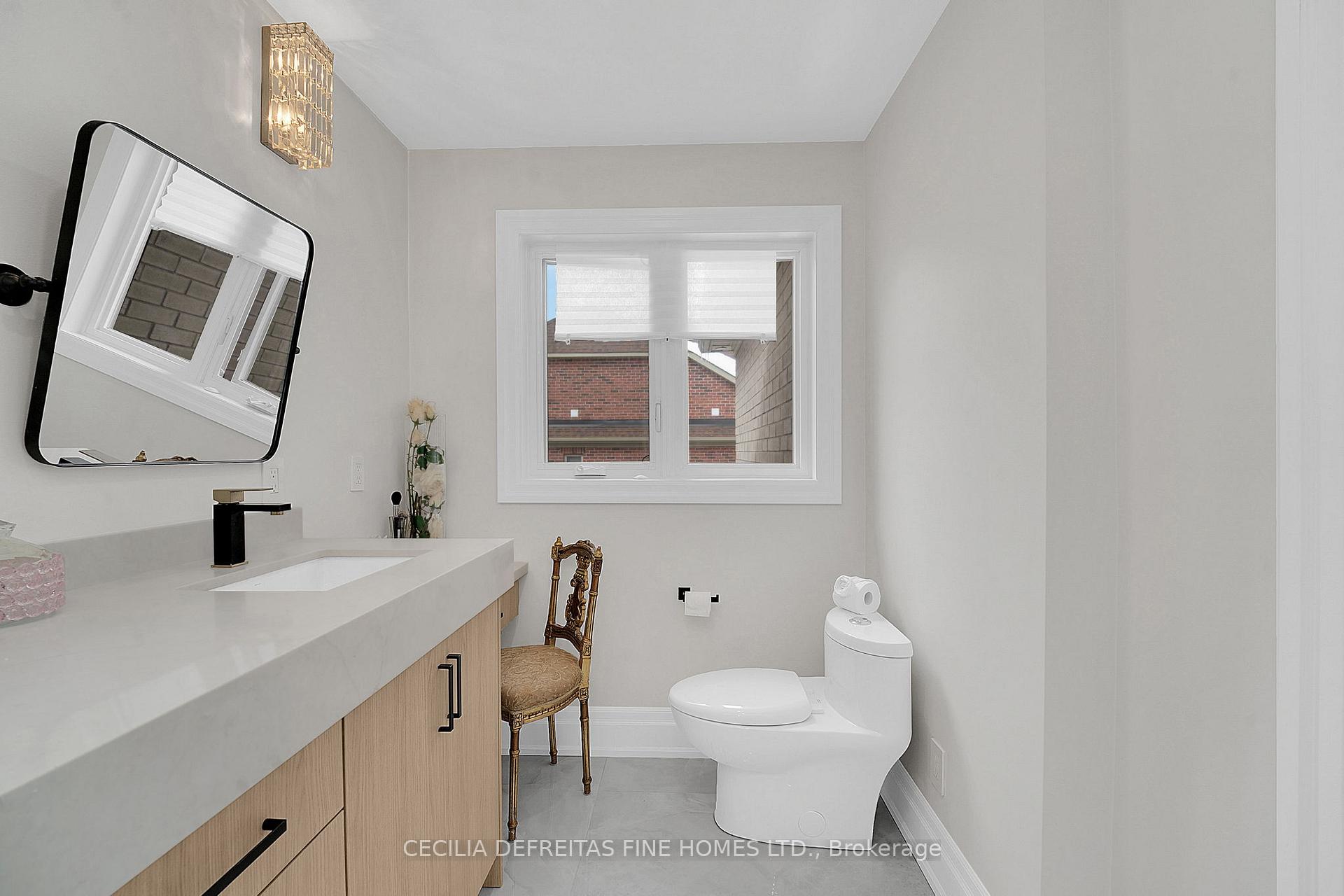 Photo 31 of 109 Alex Campbell Crescent, King, King City — HOMEH