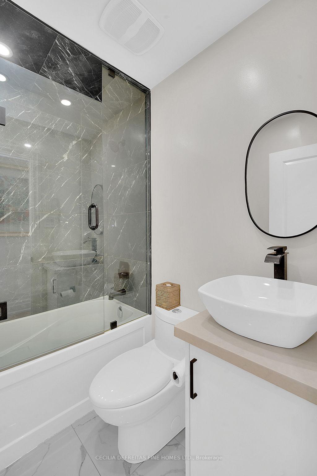 Photo 33 of 109 Alex Campbell Crescent, King, King City — HOMEH