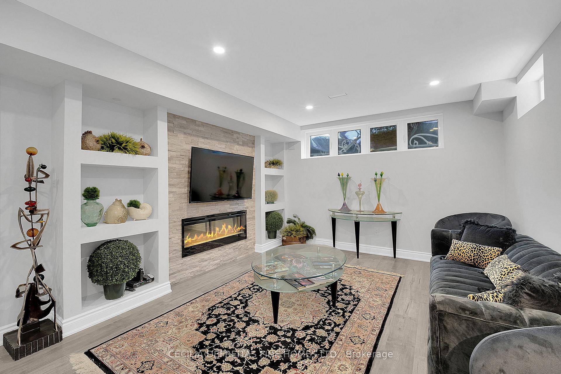 Photo 36 of 109 Alex Campbell Crescent, King, King City — HOMEH