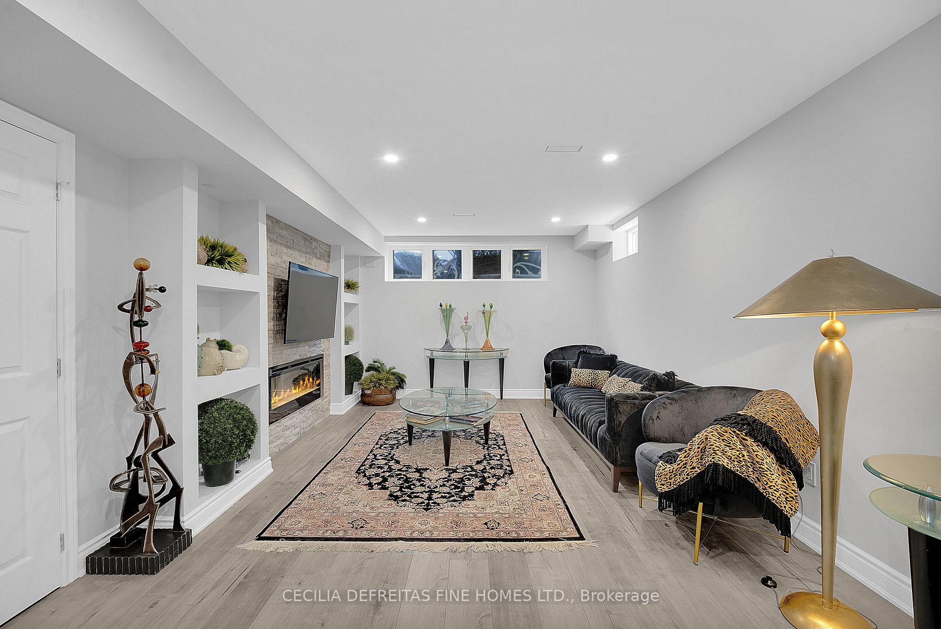 Photo 37 of 109 Alex Campbell Crescent, King, King City — HOMEH