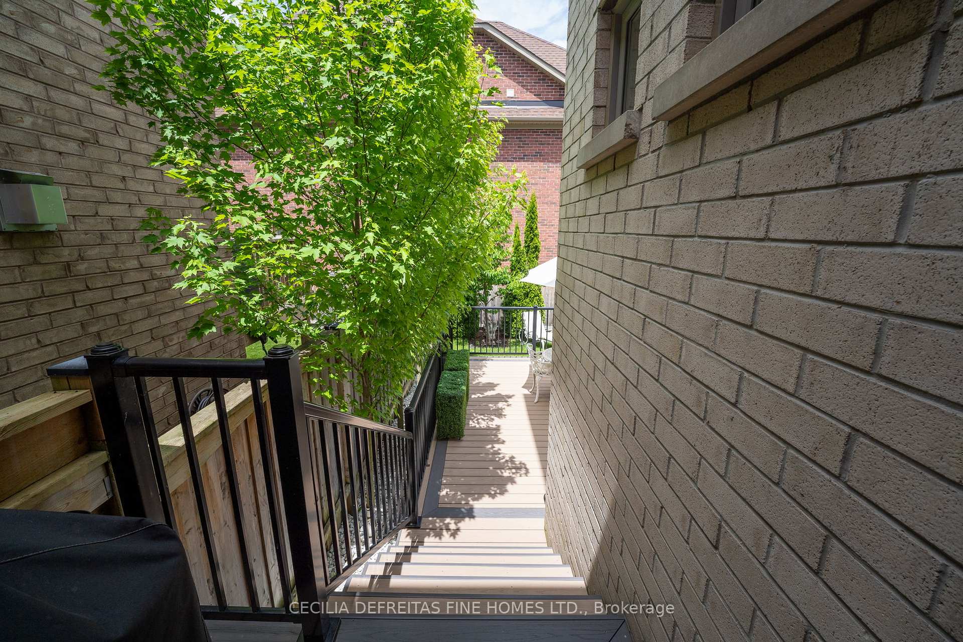 Photo 43 of 109 Alex Campbell Crescent, King, King City — HOMEH