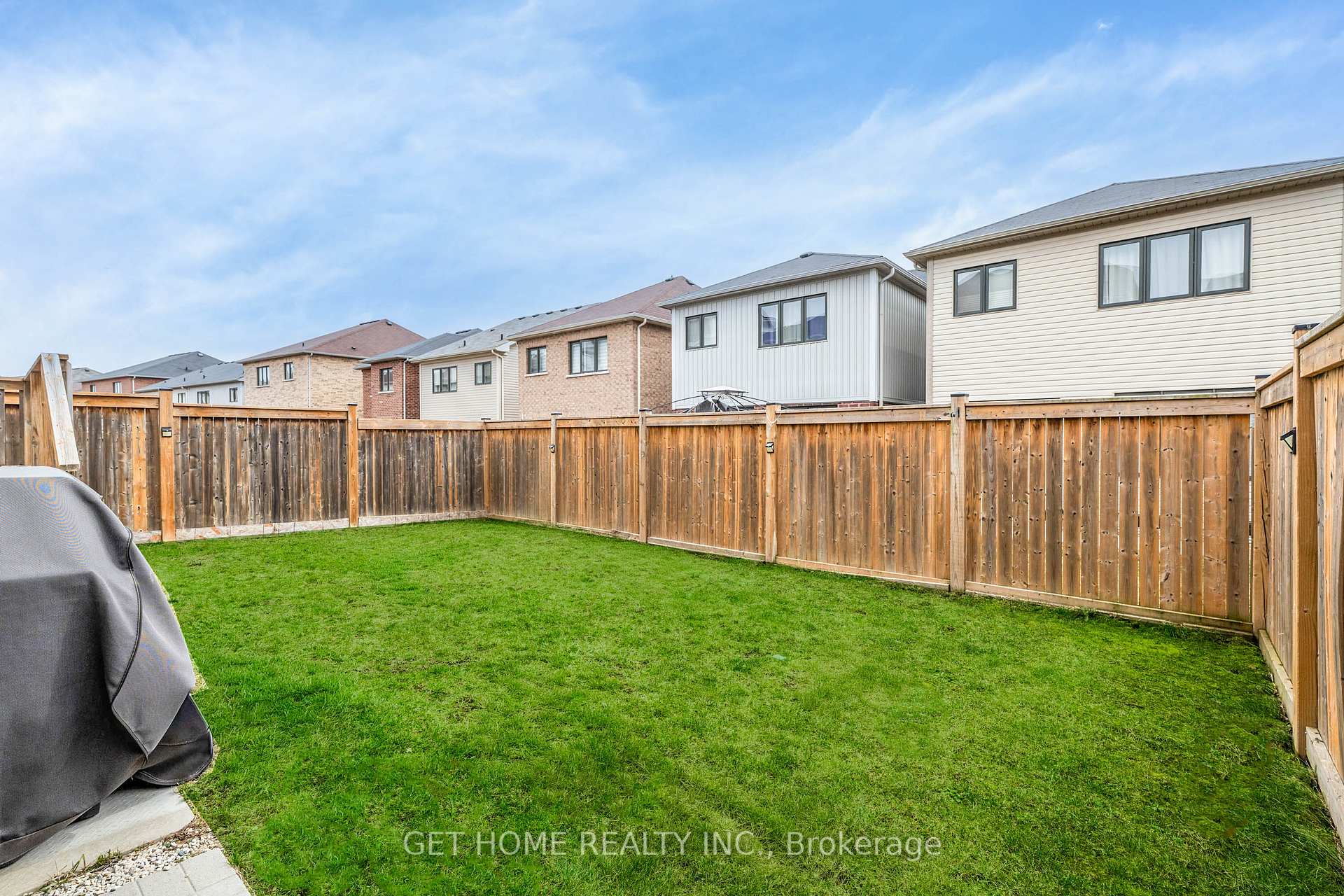 Photo 29 of 22 Kelso Drive, Haldimand — HOMEH