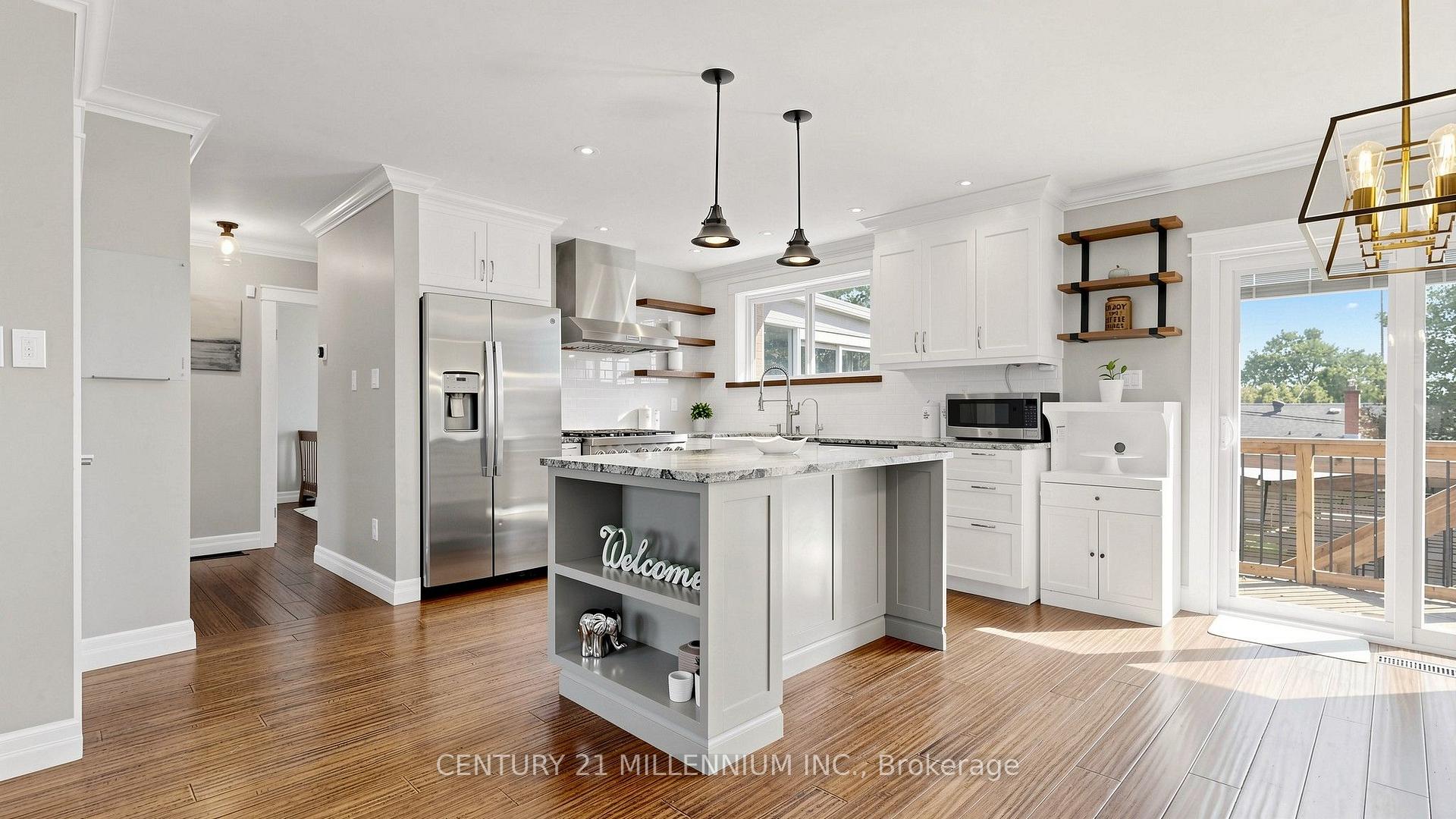 Photo 3 of 938 Greenwood Crescent, Whitby, Downtown Whitby — HOMEH