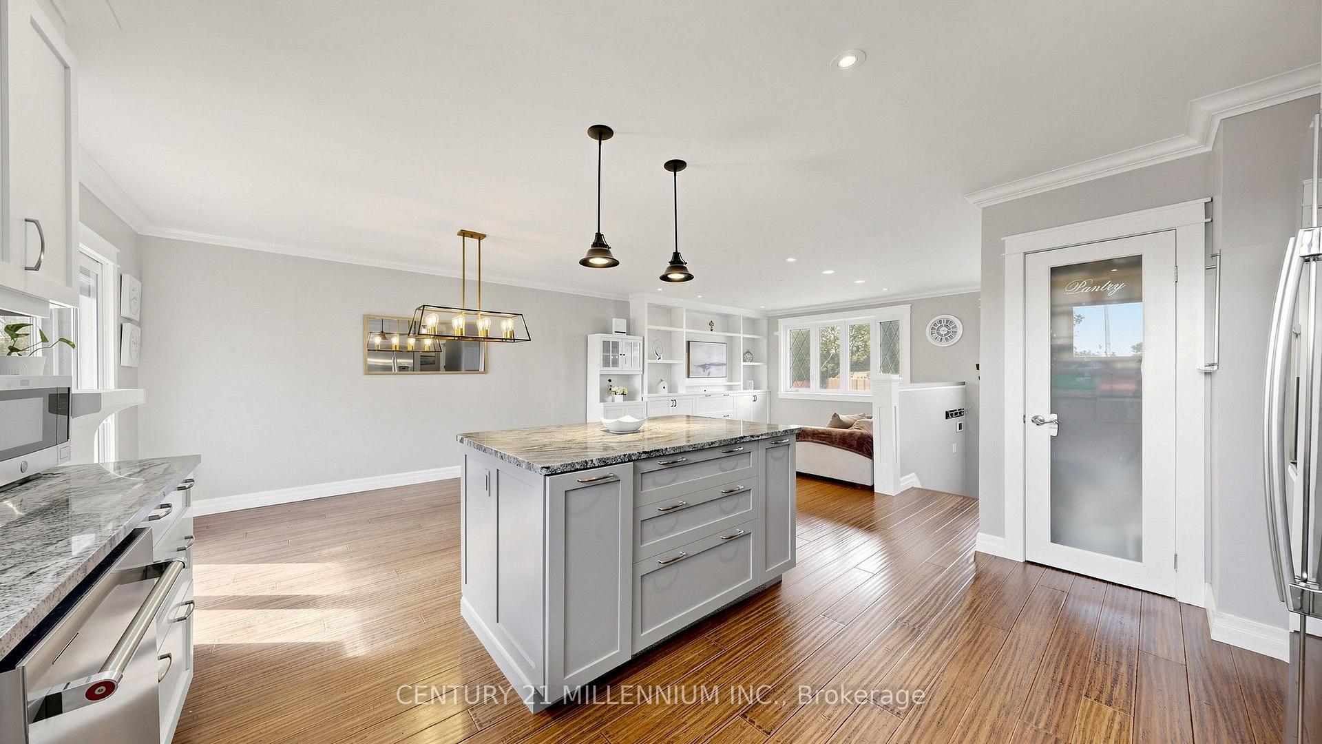 Photo 7 of 938 Greenwood Crescent, Whitby, Downtown Whitby — HOMEH