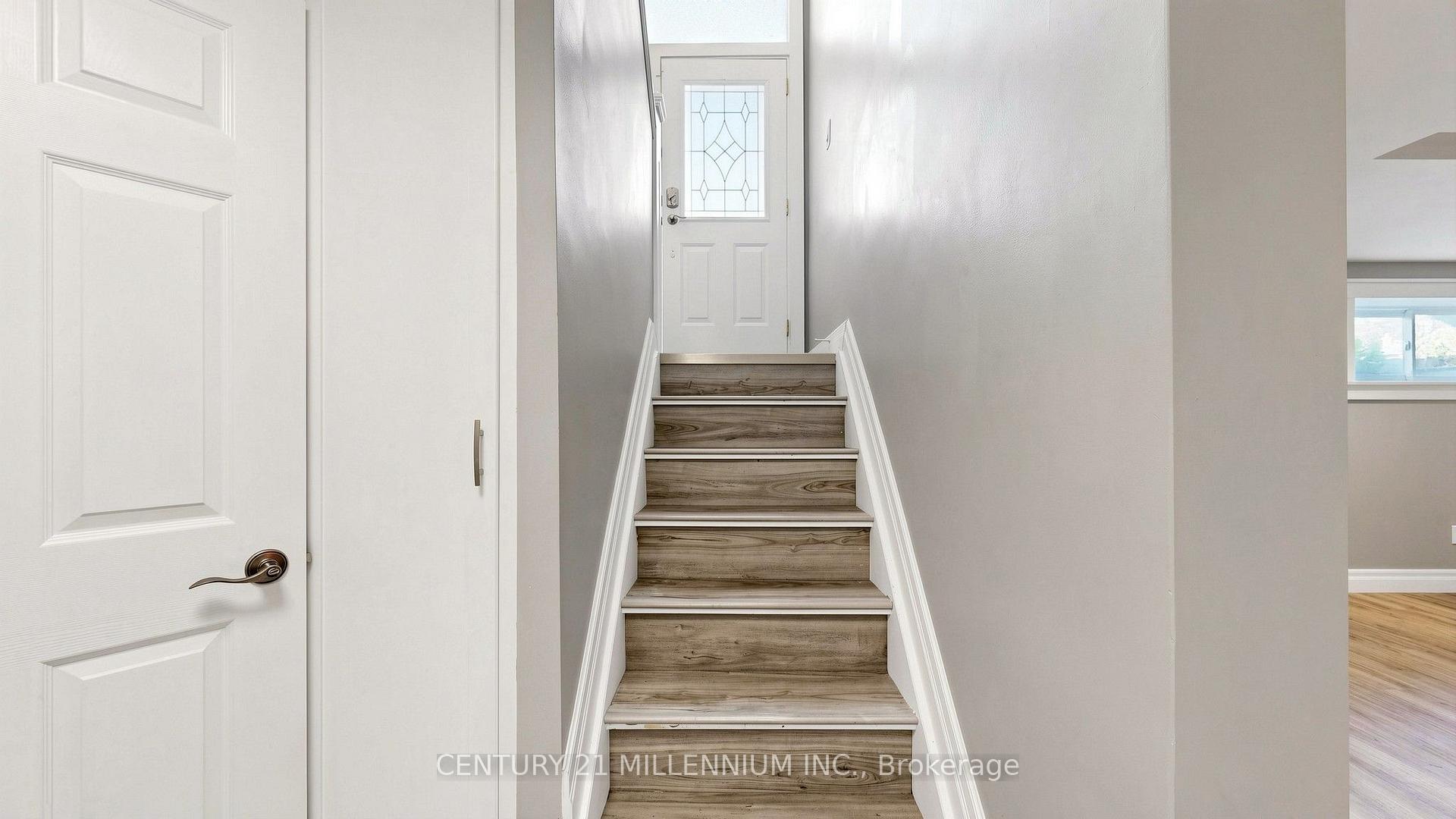 Photo 20 of 938 Greenwood Crescent, Whitby, Downtown Whitby — HOMEH