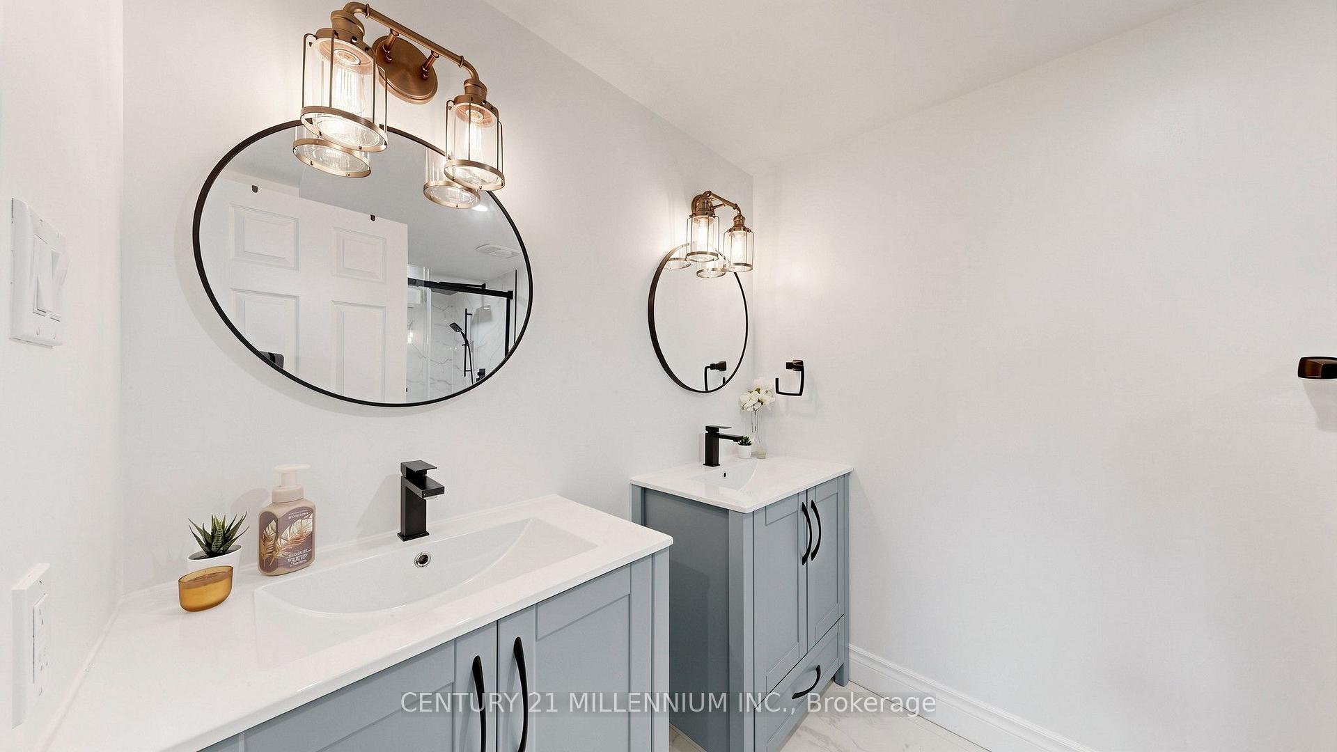Photo 23 of 938 Greenwood Crescent, Whitby, Downtown Whitby — HOMEH