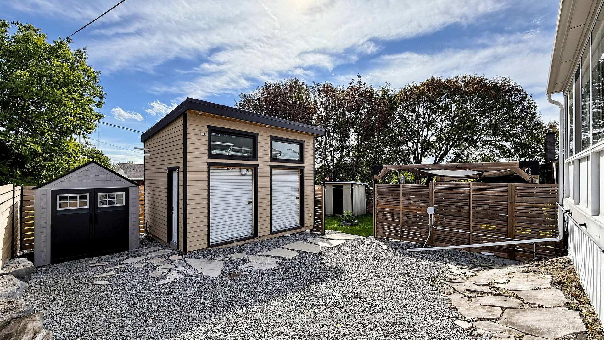 Photo 38 of 938 Greenwood Crescent, Whitby, Downtown Whitby — HOMEH