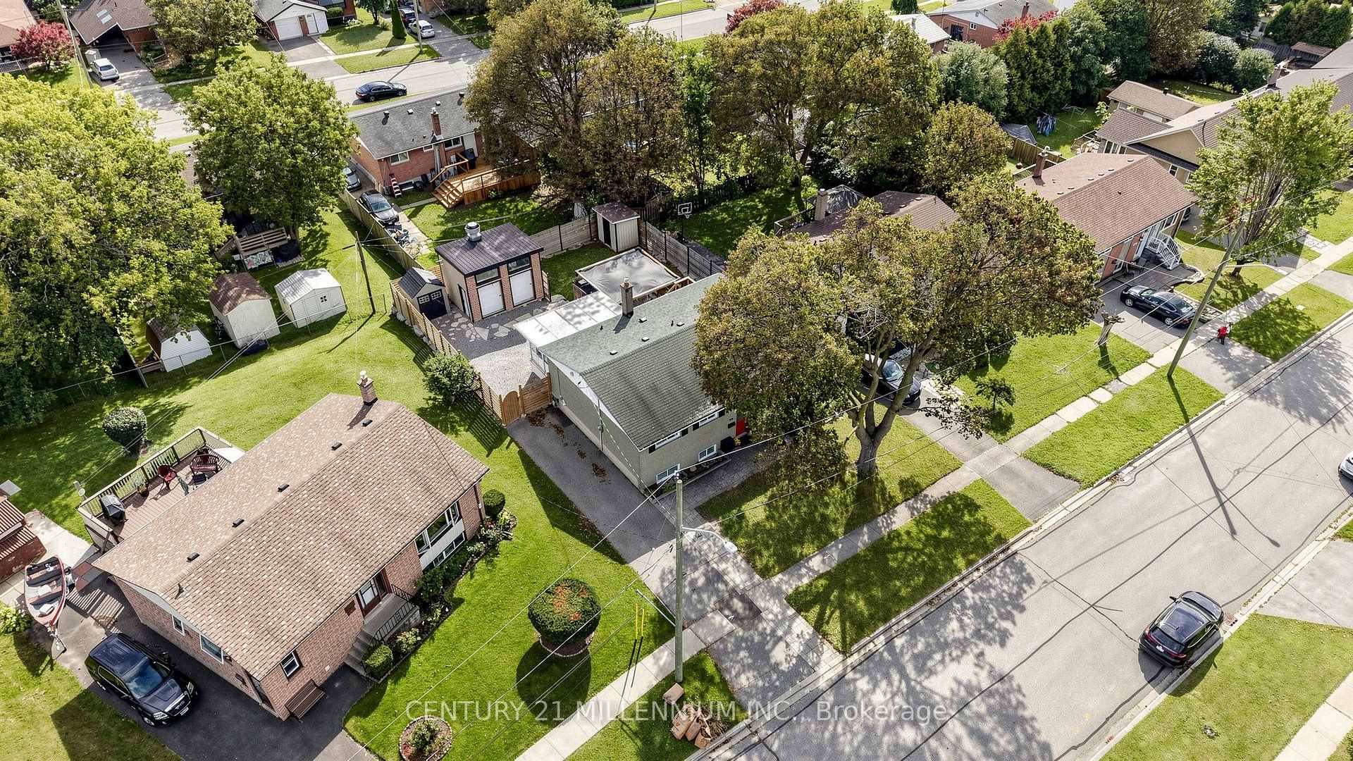 Photo 40 of 938 Greenwood Crescent, Whitby, Downtown Whitby — HOMEH