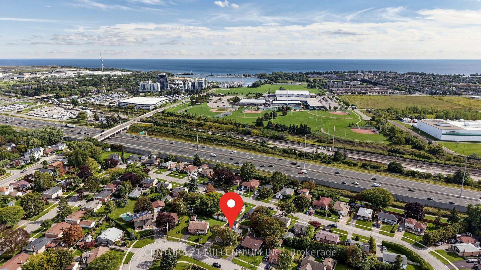 Photo 44 of 938 Greenwood Crescent, Whitby, Downtown Whitby — HOMEH