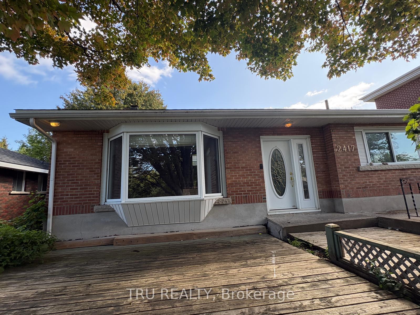 Photo 4 of 2417 Junction Avenue, Ottawa, Heron Park — HOMEH