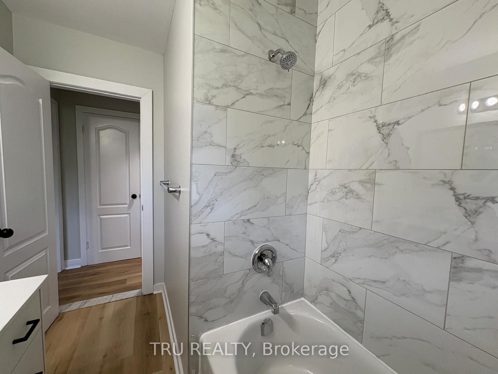 Photo 24 of 2417 Junction Avenue, Ottawa, Heron Park — HOMEH