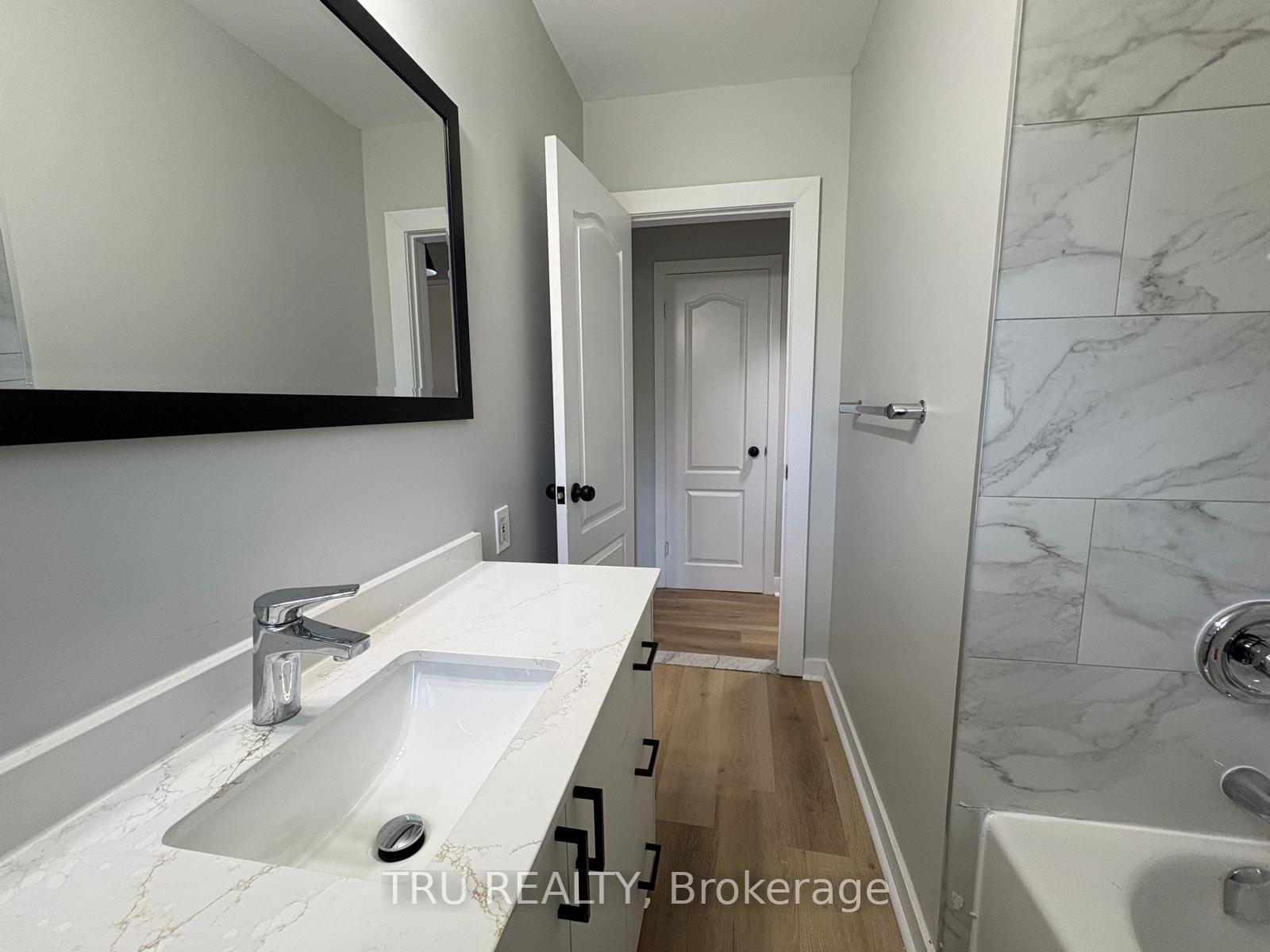 Photo 25 of 2417 Junction Avenue, Ottawa, Heron Park — HOMEH