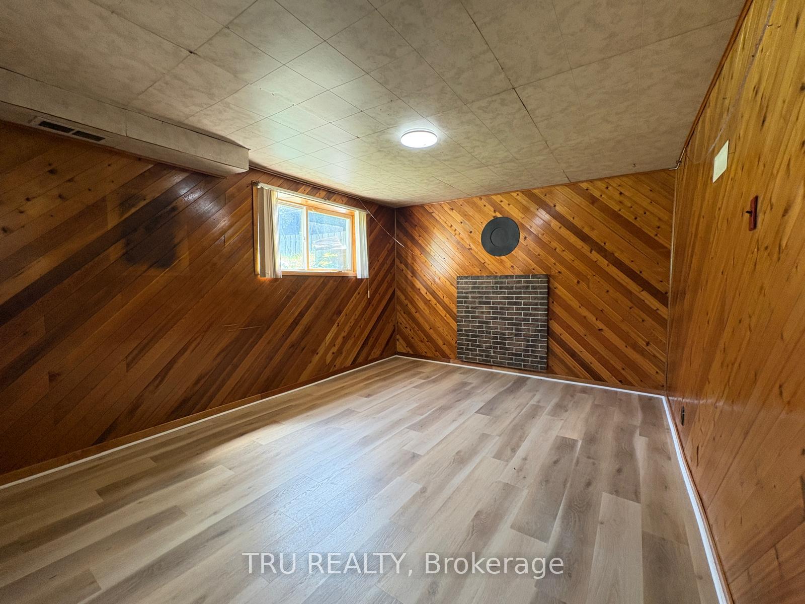 Photo 26 of 2417 Junction Avenue, Ottawa, Heron Park — HOMEH