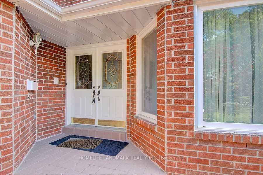 Photo 3 of 49 Barlow Road, Markham, Unionville — HOMEH