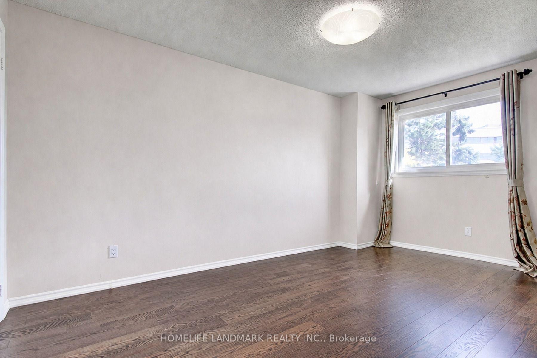 Photo 19 of 49 Barlow Road, Markham, Unionville — HOMEH