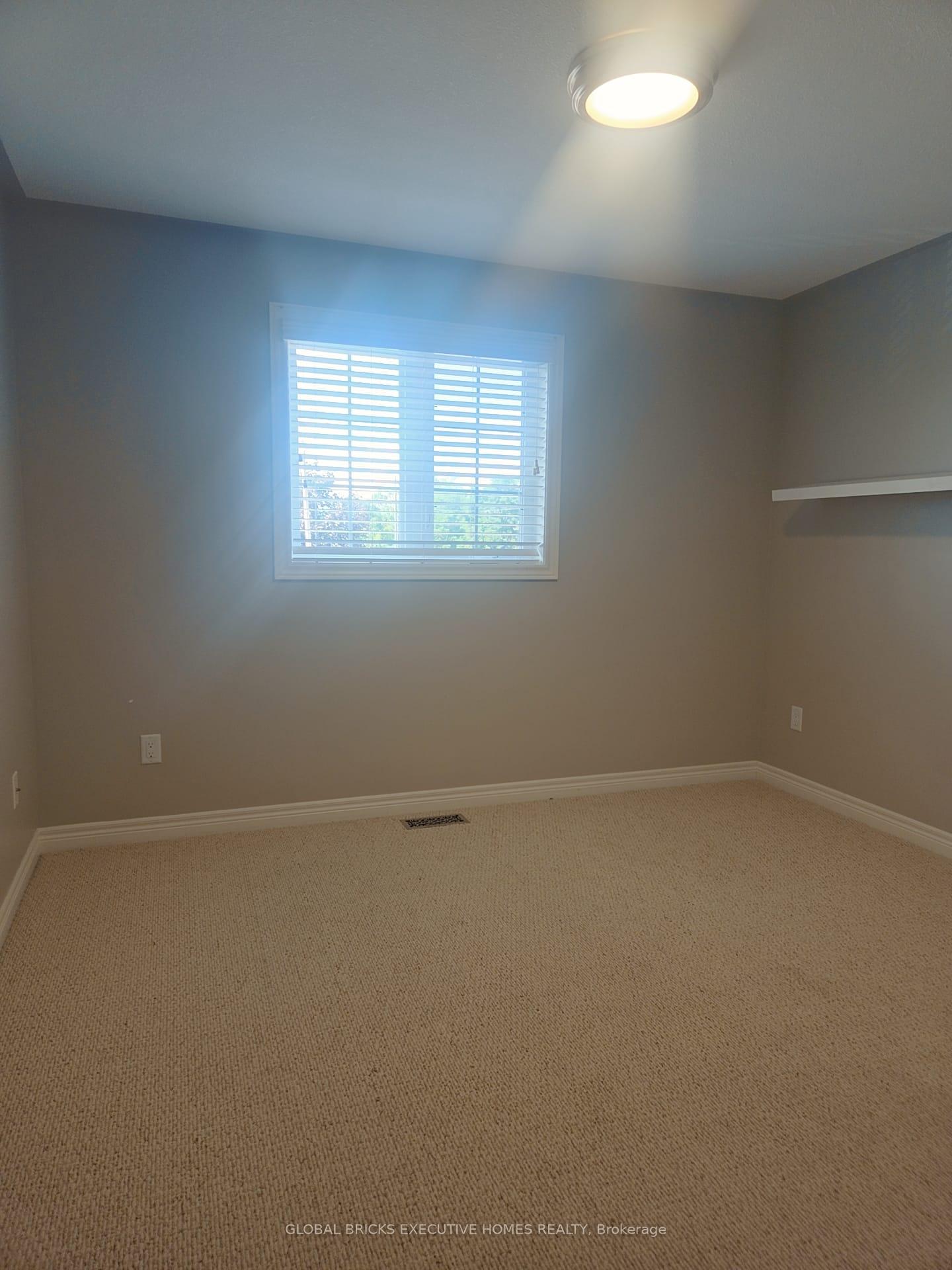 Photo 7 of 47 Southwood Crescent, Haldimand — HOMEH