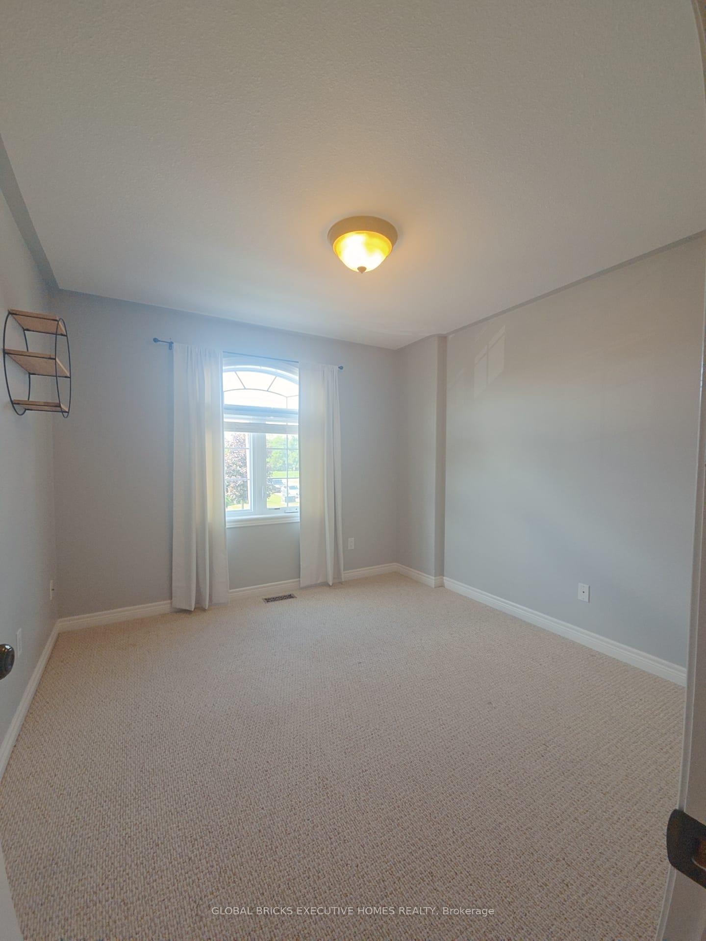Photo 10 of 47 Southwood Crescent, Haldimand — HOMEH