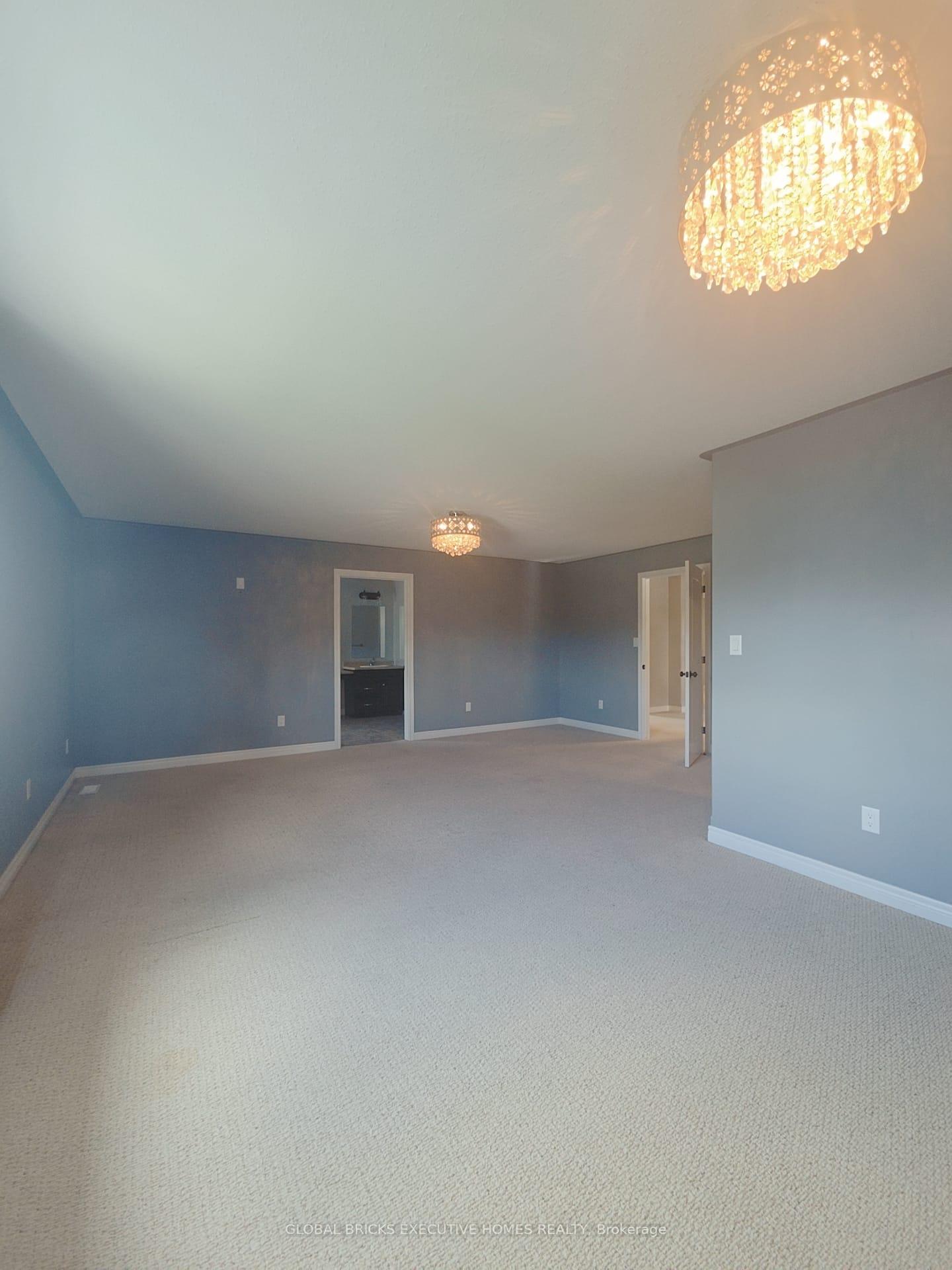 Photo 17 of 47 Southwood Crescent, Haldimand — HOMEH