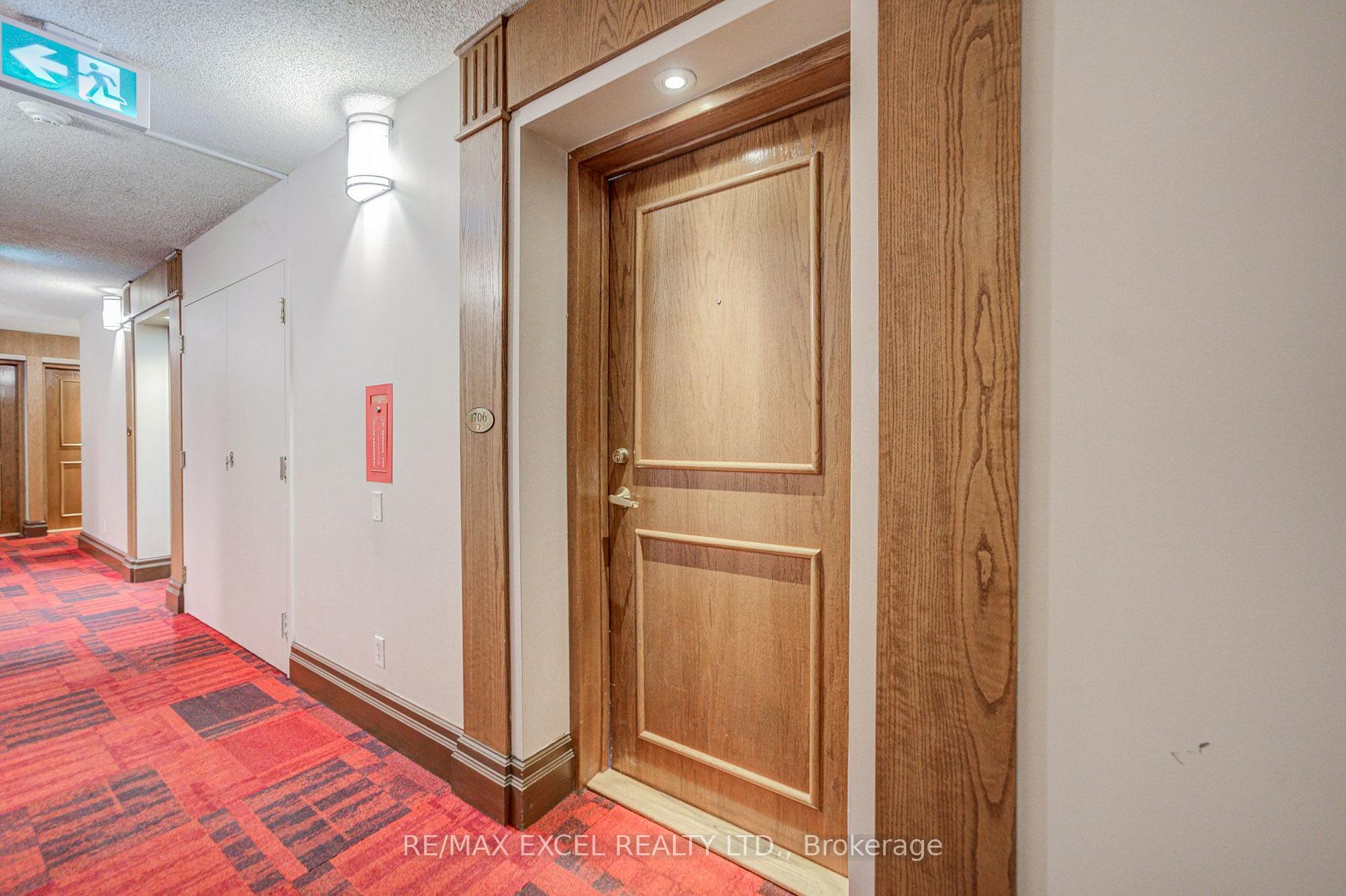 Photo 7 of Unit 1706, 8 Lee Centre Drive, Scarborough, Woburn — HOMEH