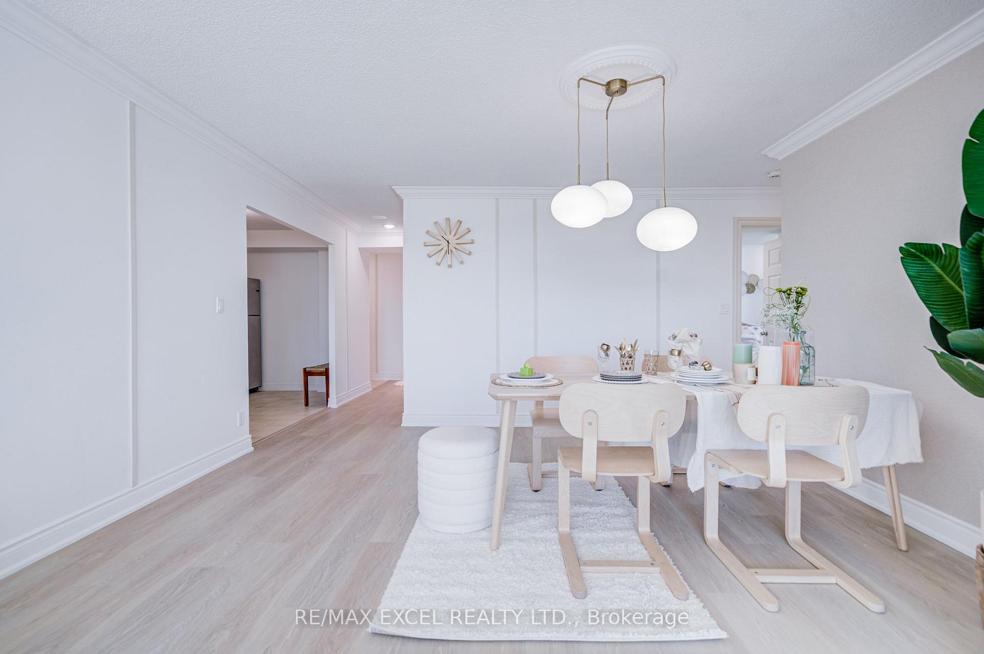Photo 14 of Unit 1706, 8 Lee Centre Drive, Scarborough, Woburn — HOMEH