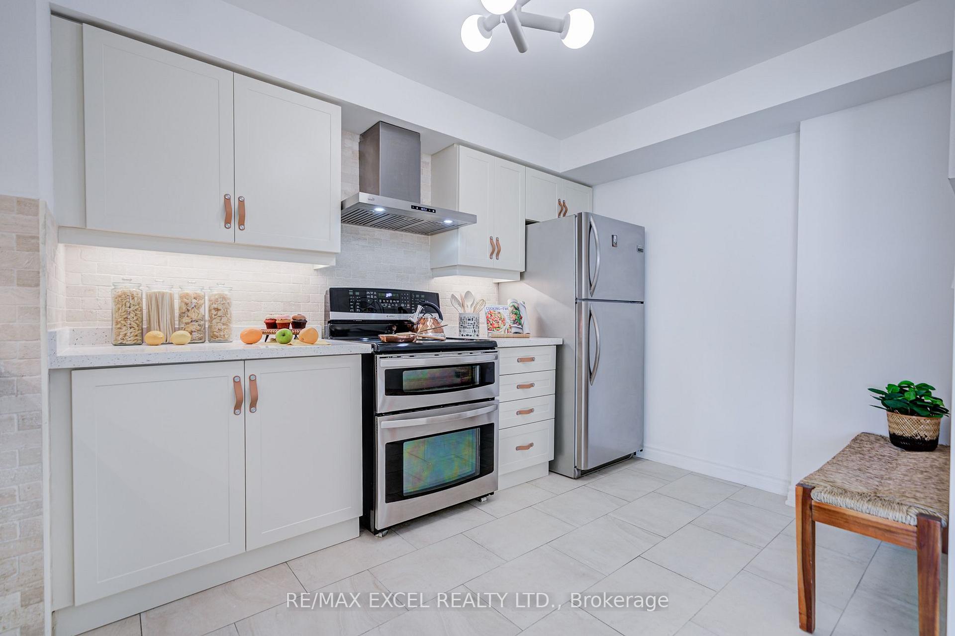 Photo 30 of Unit 1706, 8 Lee Centre Drive, Scarborough, Woburn — HOMEH