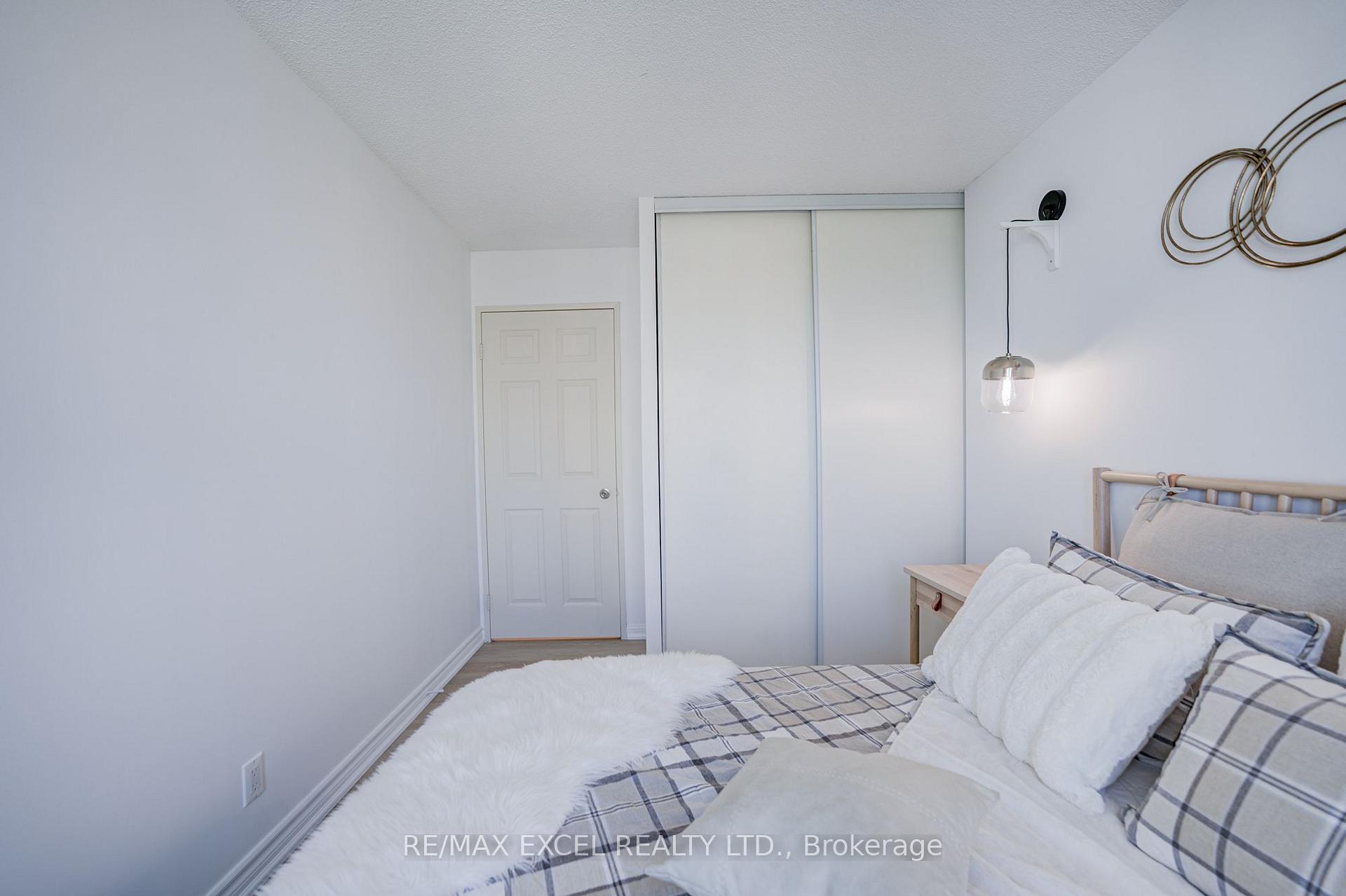 Photo 57 of Unit 1706, 8 Lee Centre Drive, Scarborough, Woburn — HOMEH