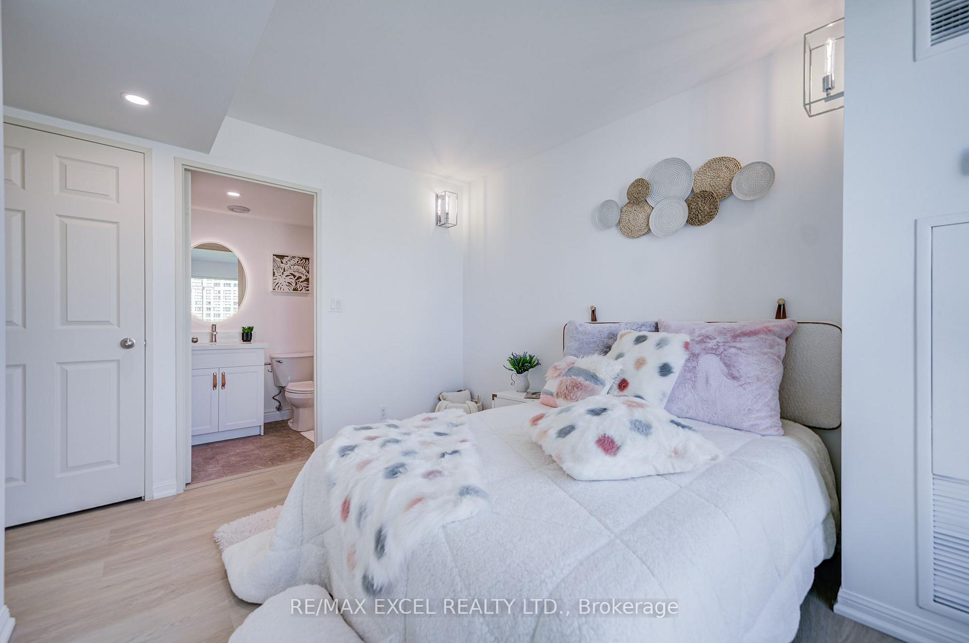 Photo 65 of Unit 1706, 8 Lee Centre Drive, Scarborough, Woburn — HOMEH